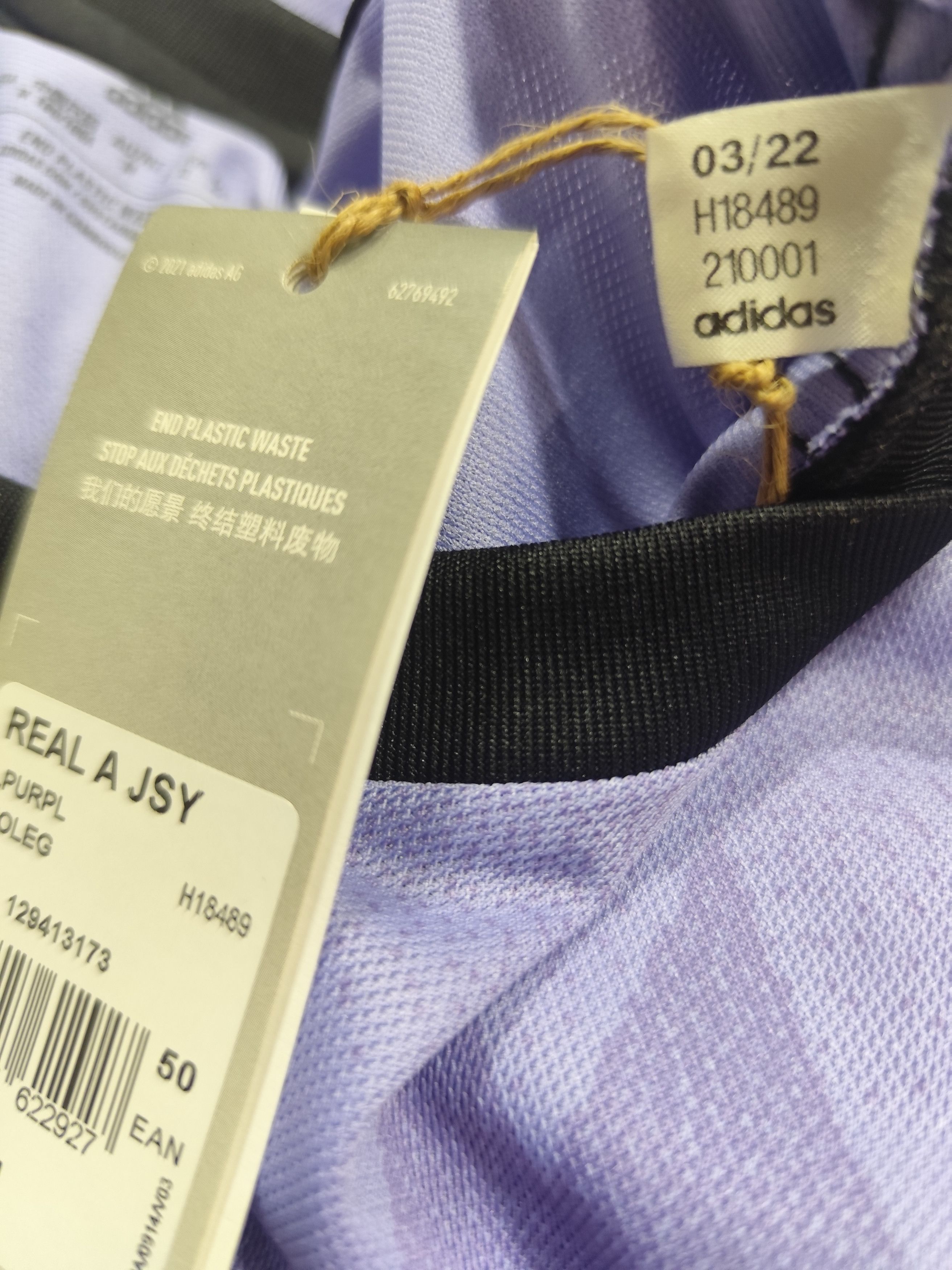 Adidas Real Madrid 2022/24 #7 Vinicius Jr Away Jersey Size US M / EU 48-50 / 2 - 15 Thumbnail