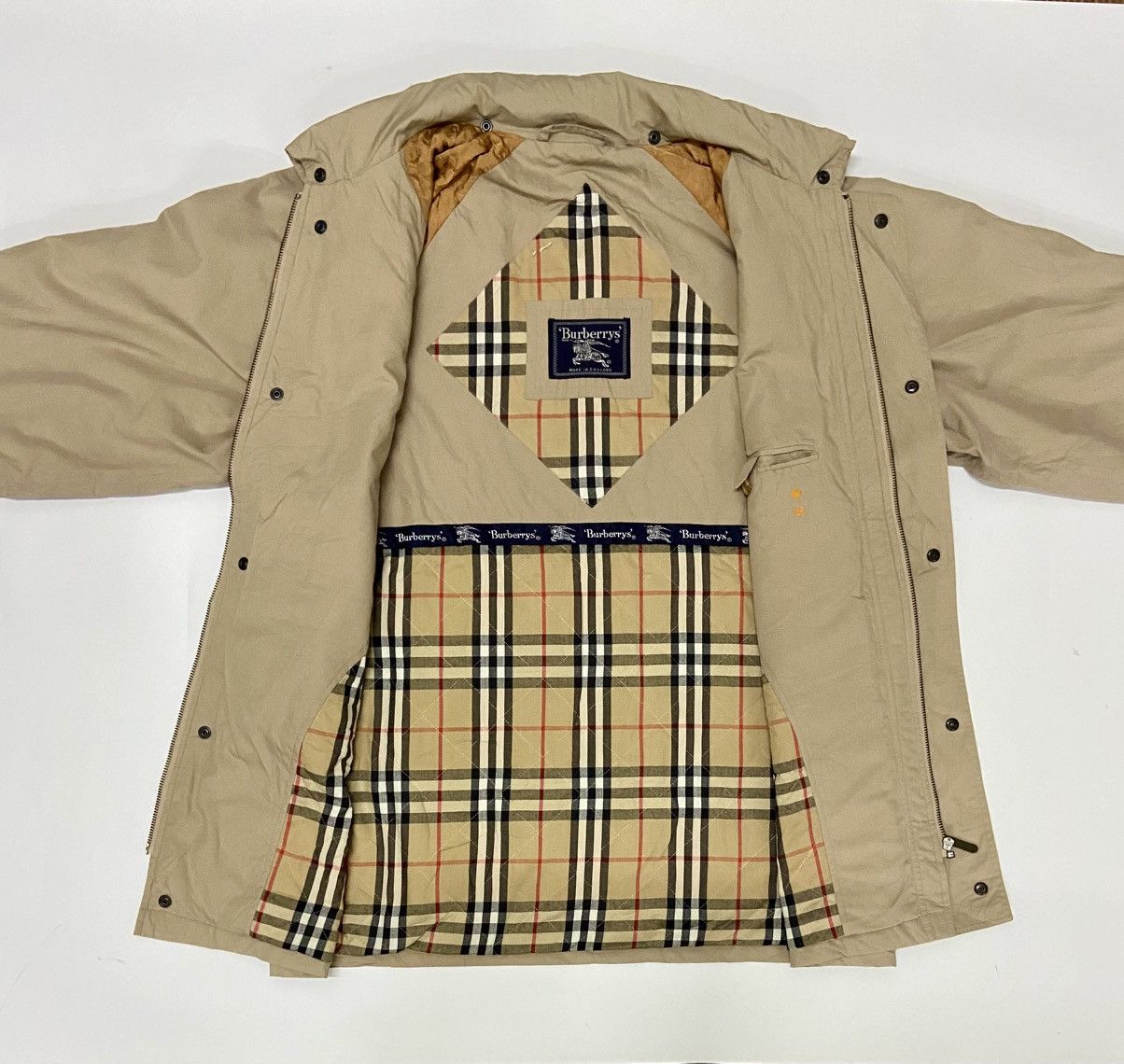 Burberry VINTAGE BURBERRY JACKET Size US L / EU 52-54 / 3 - 5 Thumbnail
