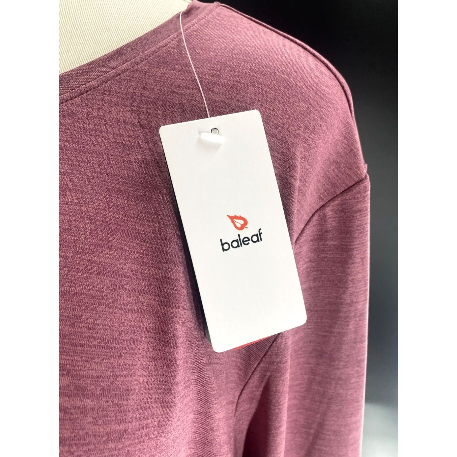 Vintage Baleaf Women’s Longsleeve Athletic Top XL Purple 89% Polyester 11% Spandex Athletic Top Casual Activewear Thumb Holes UPF50+ Women’s/XS-XL Size XL / US 12-14 / IT 48-50 - 3 Thumbnail