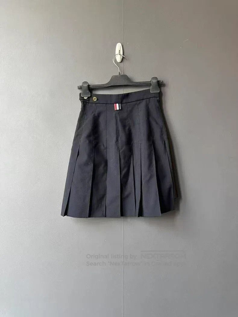 Thom Browne Thom Browne Pleated Skirt Size 25" / US 0 / IT 36 - 2 Thumbnail