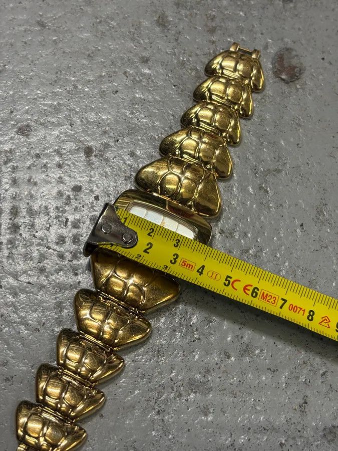 Roberto Cavalli 2000s Roberto Cavalli Gold Chunky Link Snake Watch Size ONE SIZE - 8 Thumbnail
