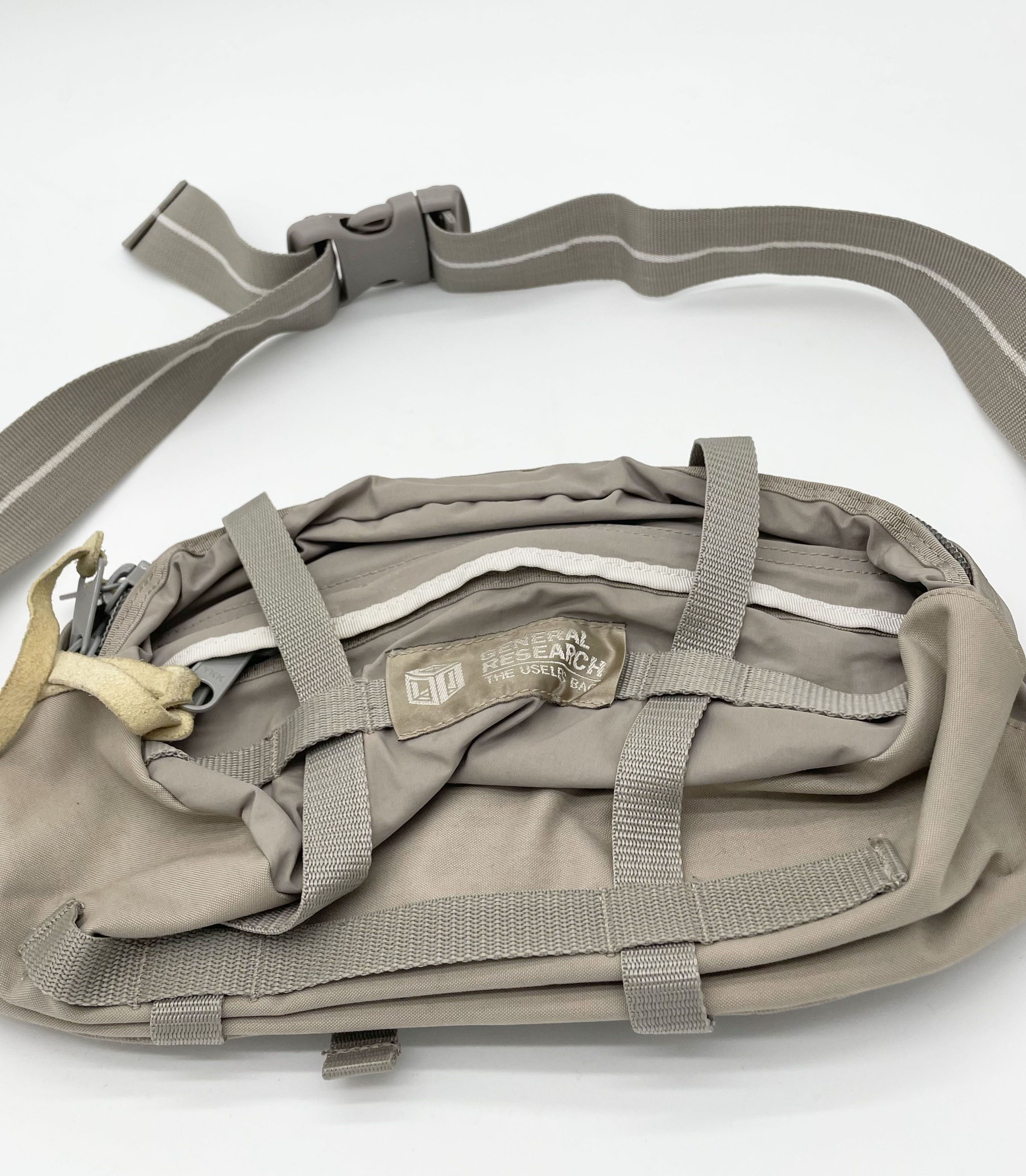 General Research 2000's The Useless Bag Waistbag Size ONE SIZE - 2 Thumbnail
