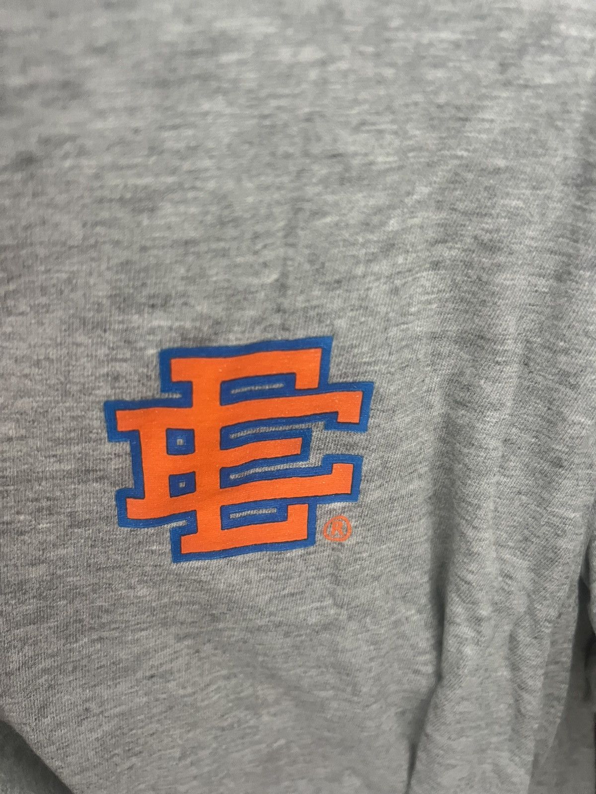 Eric Emanuel Eric Emanuel grey w orange & blue Knicks tee shirt large Size US L / EU 52-54 / 3 - 2 Thumbnail