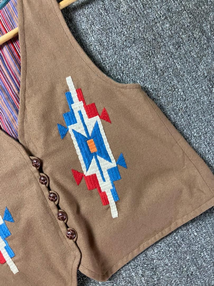 Japanese Brand Pou Dou Dou Brand Embroidery Vest (205) Size US XXS / EU 40 - 8 Thumbnail
