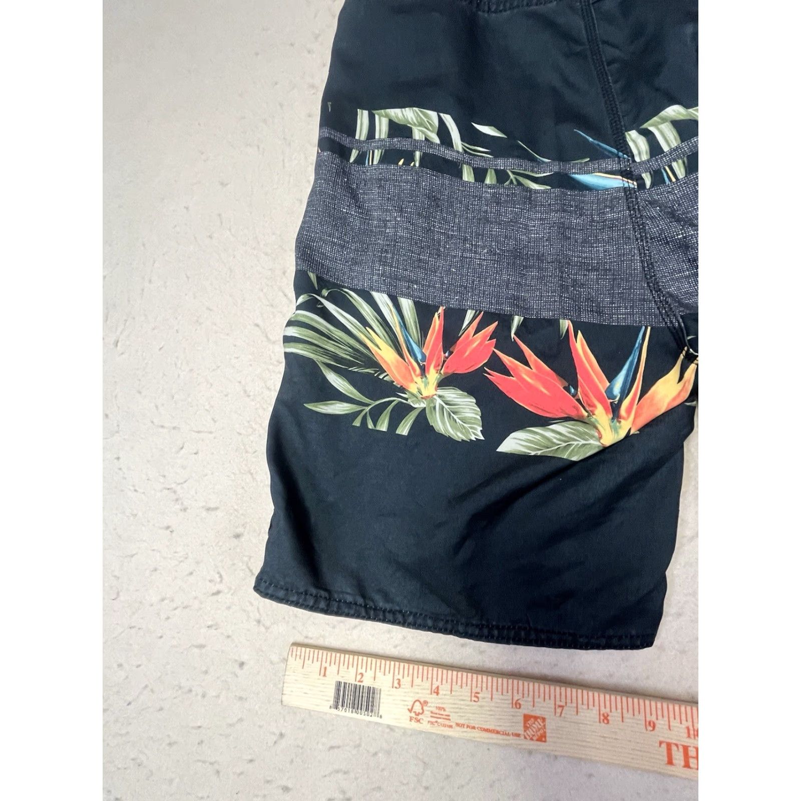 Rip Curl RIP CURL Swim Shorts Black Mens 32 Drawstring Elastic Waist Pockets Floral Beach Above-the-Knee Swim Bottom Men Size US 32 / EU 48 - 6 Thumbnail
