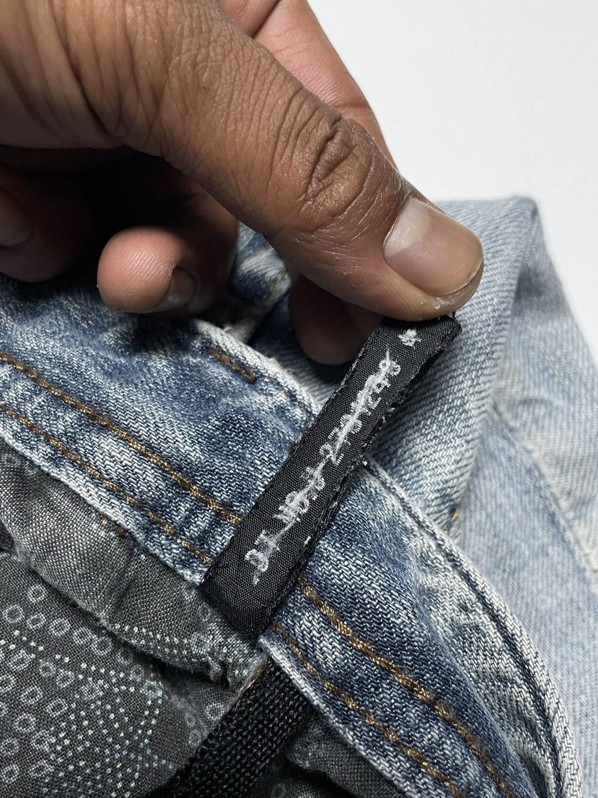 Buffalo David Bitton 2000’s Buffalo David Bitton - Light Wash Denim Pants Size US 34 / EU 50 - 14 Thumbnail