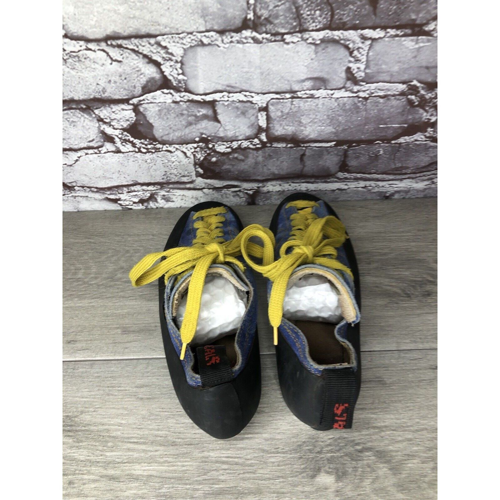Other BOREAL Zephyr Blue Suede Leather Rock Climbing Shoes Men Sz Size US 7 / EU 40 - 11 Thumbnail