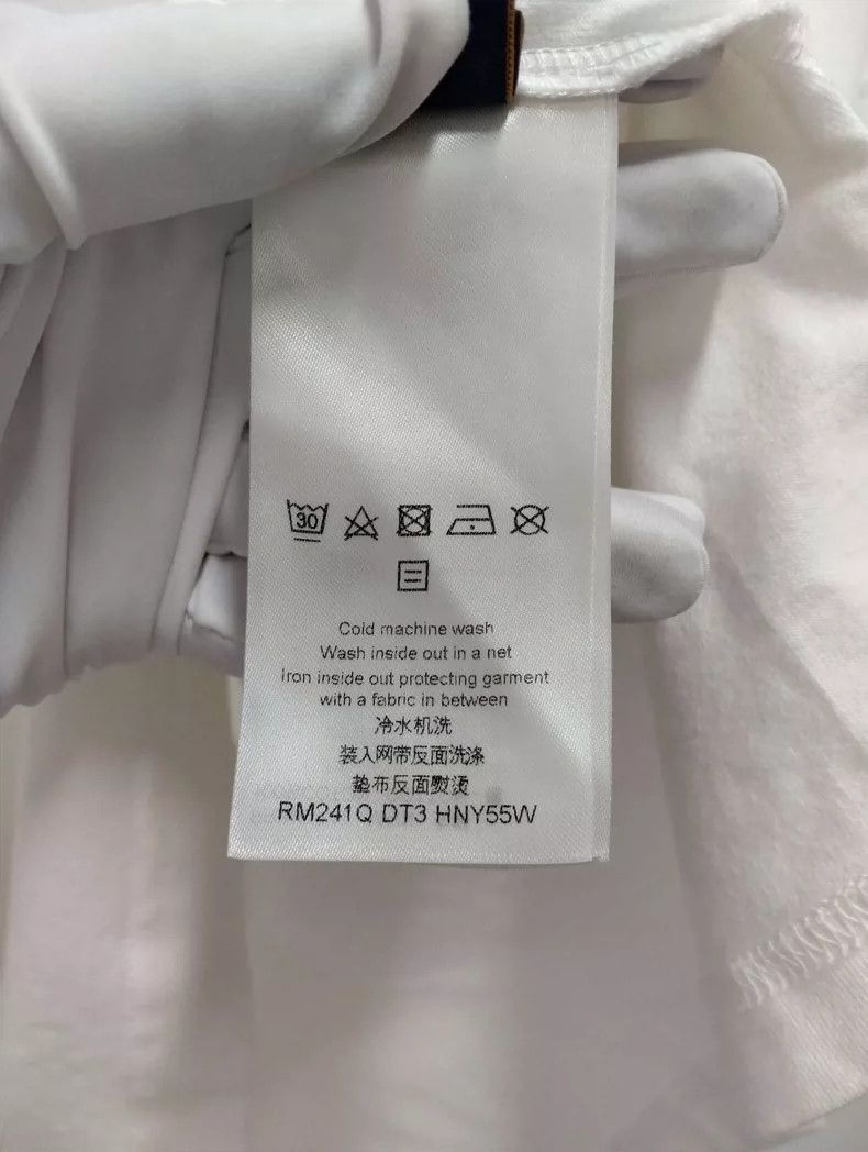 Louis Vuitton Louis Vuitton short sleeves Nextarrow-2505 Size US S / EU 44-46 / 1 - 5 Thumbnail