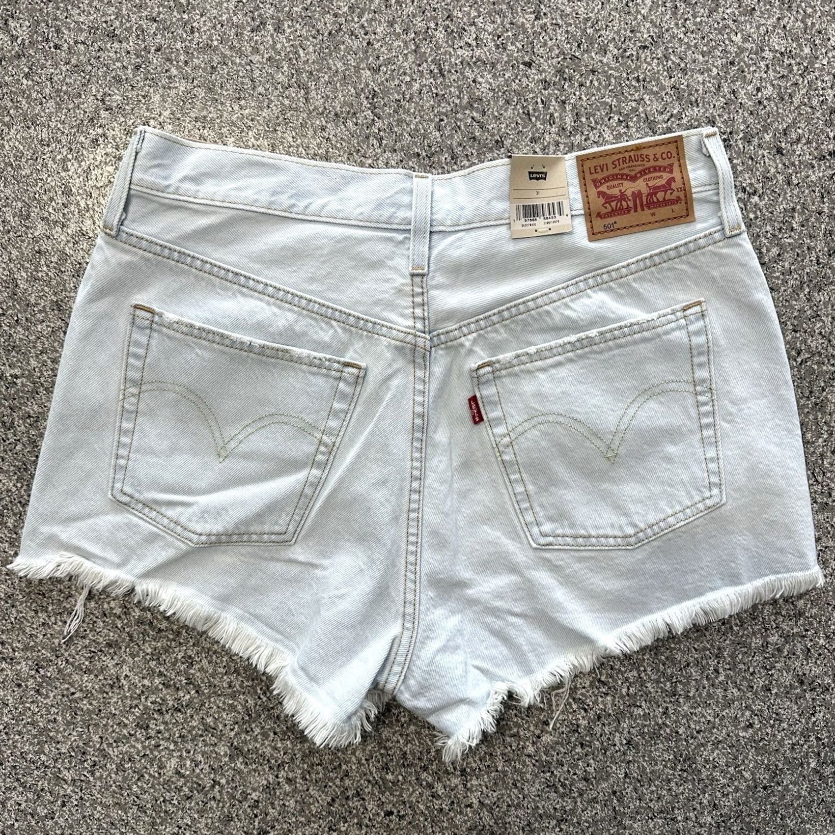 Levi's VINTAGE Levi's 501 Jeans? Short? (Not applicable) Size 24" / US 00 / IT 34 - 4 Thumbnail
