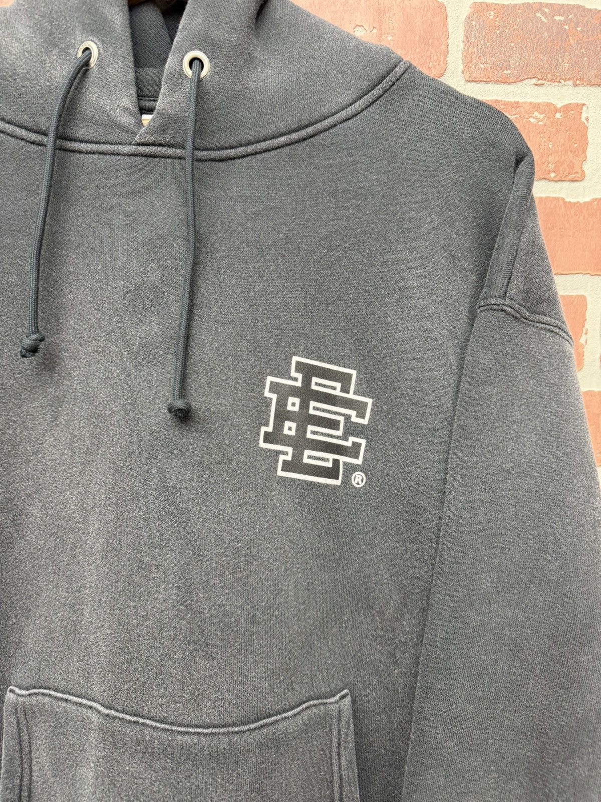 Eric Emanuel Size XL - Eric Emmanuel EE Basic Hoodie Washed Black Size US XL / EU 56 / 4 - 4 Thumbnail