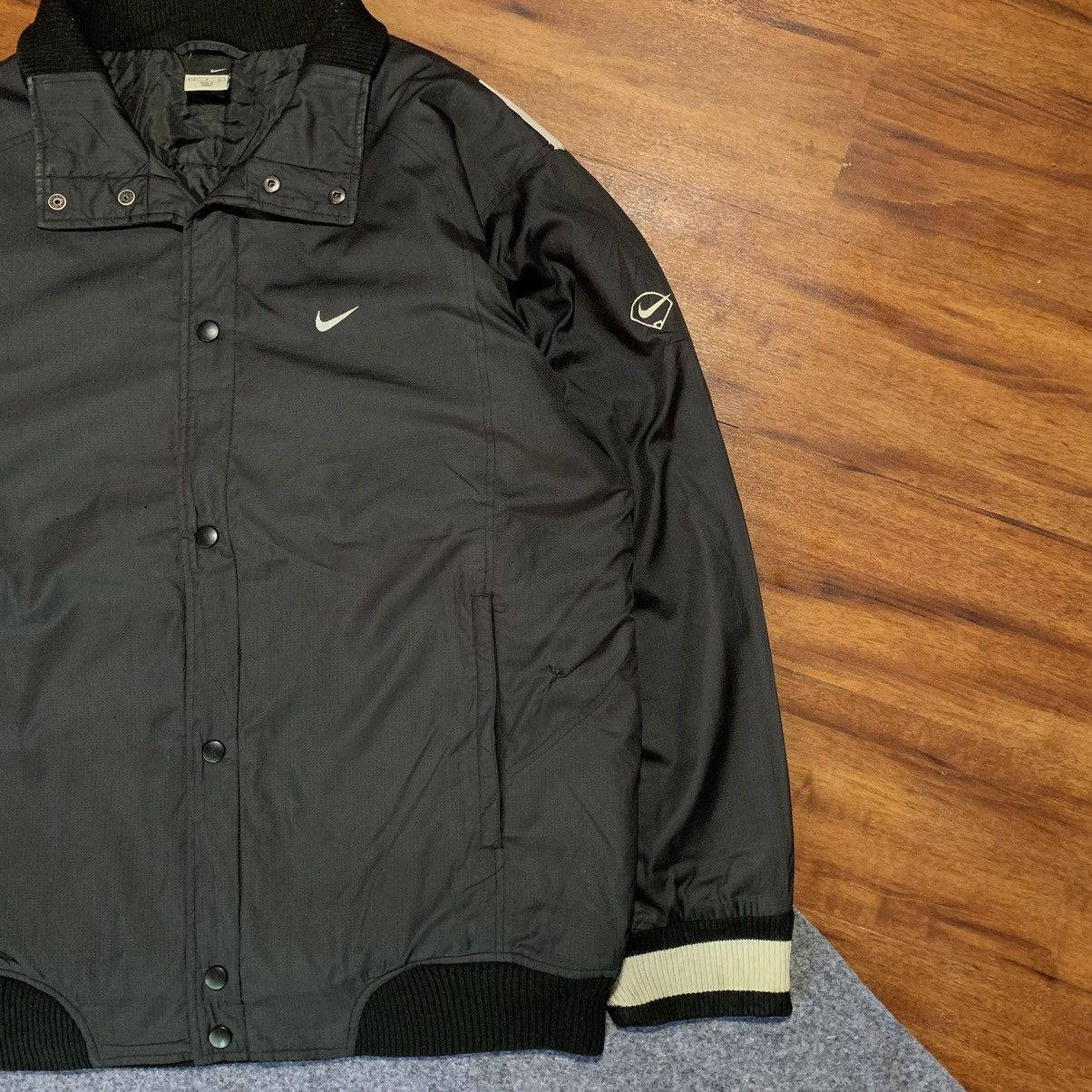Nike × Vintage Vintage Nike Big Swosh Varsity 🧥 Size US L / EU 52-54 / 3 - 4 Thumbnail