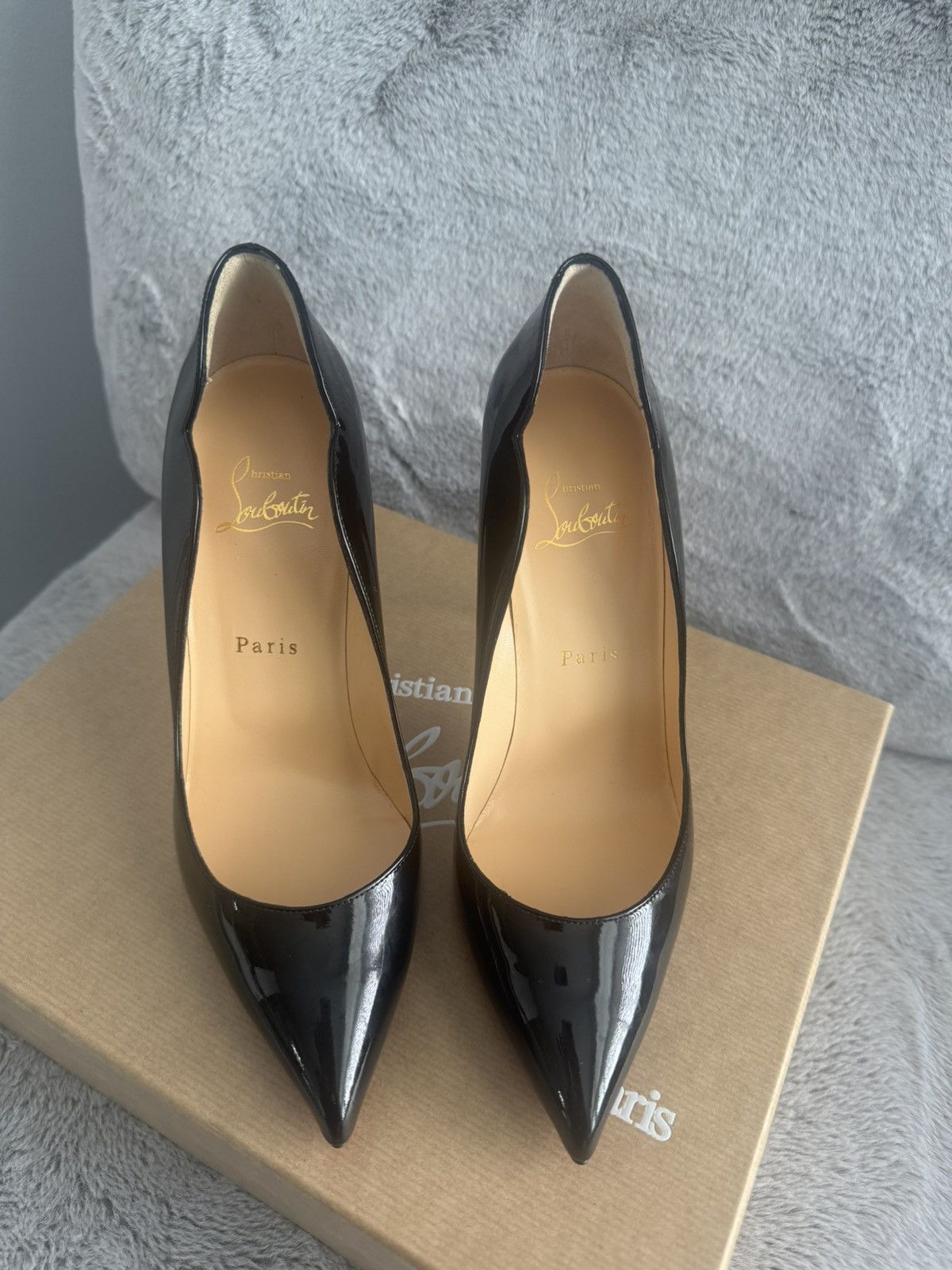 Christian Louboutin Christian Louboutin- Hot Chick Size US 8.5 / IT 38.5 - 4 Thumbnail