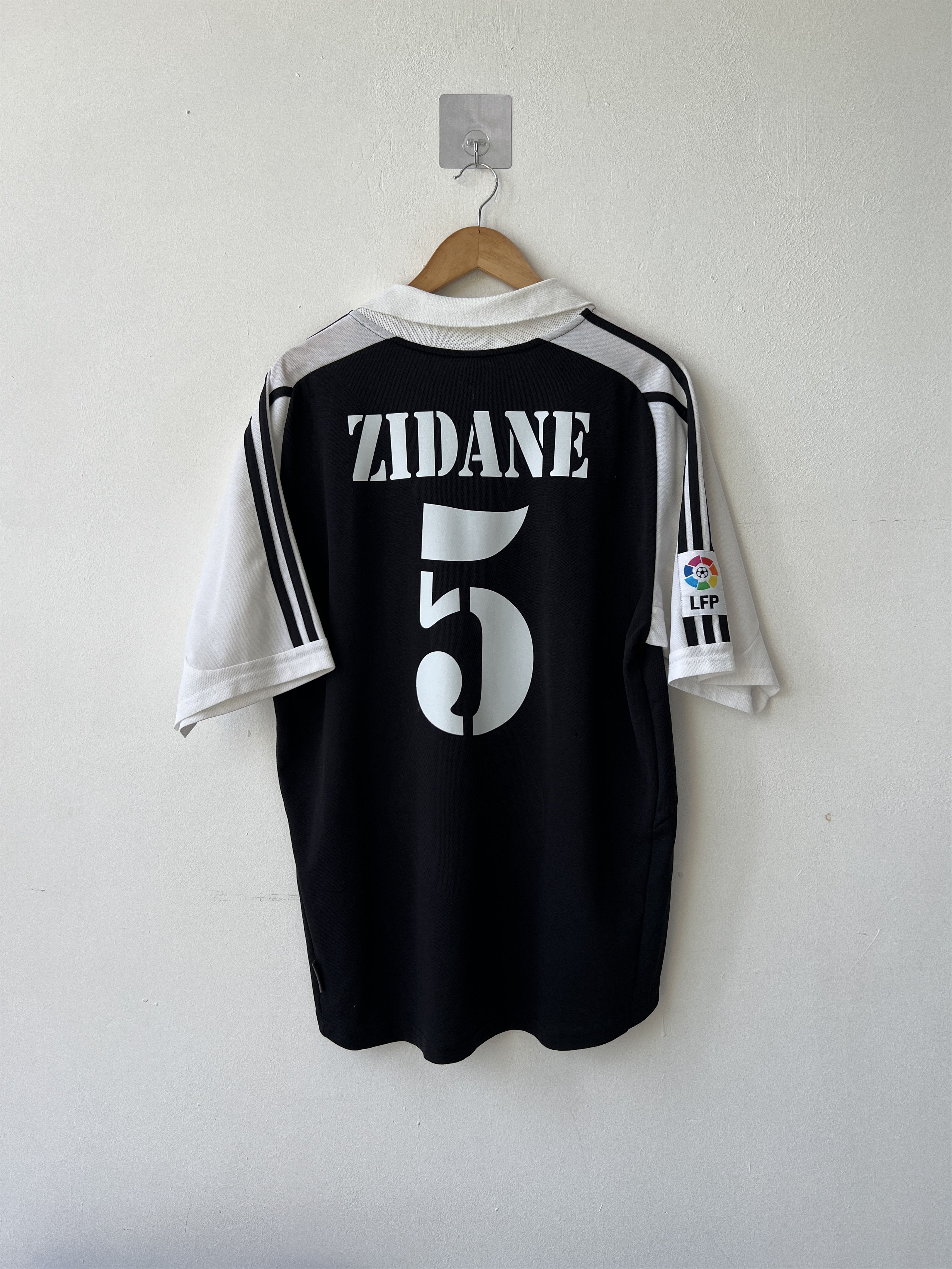 Adidas (L) Real Madrid 2001-02 Away Kit Zidane #5 Size US L / EU 52-54 / 3 - 1 Thumbnail