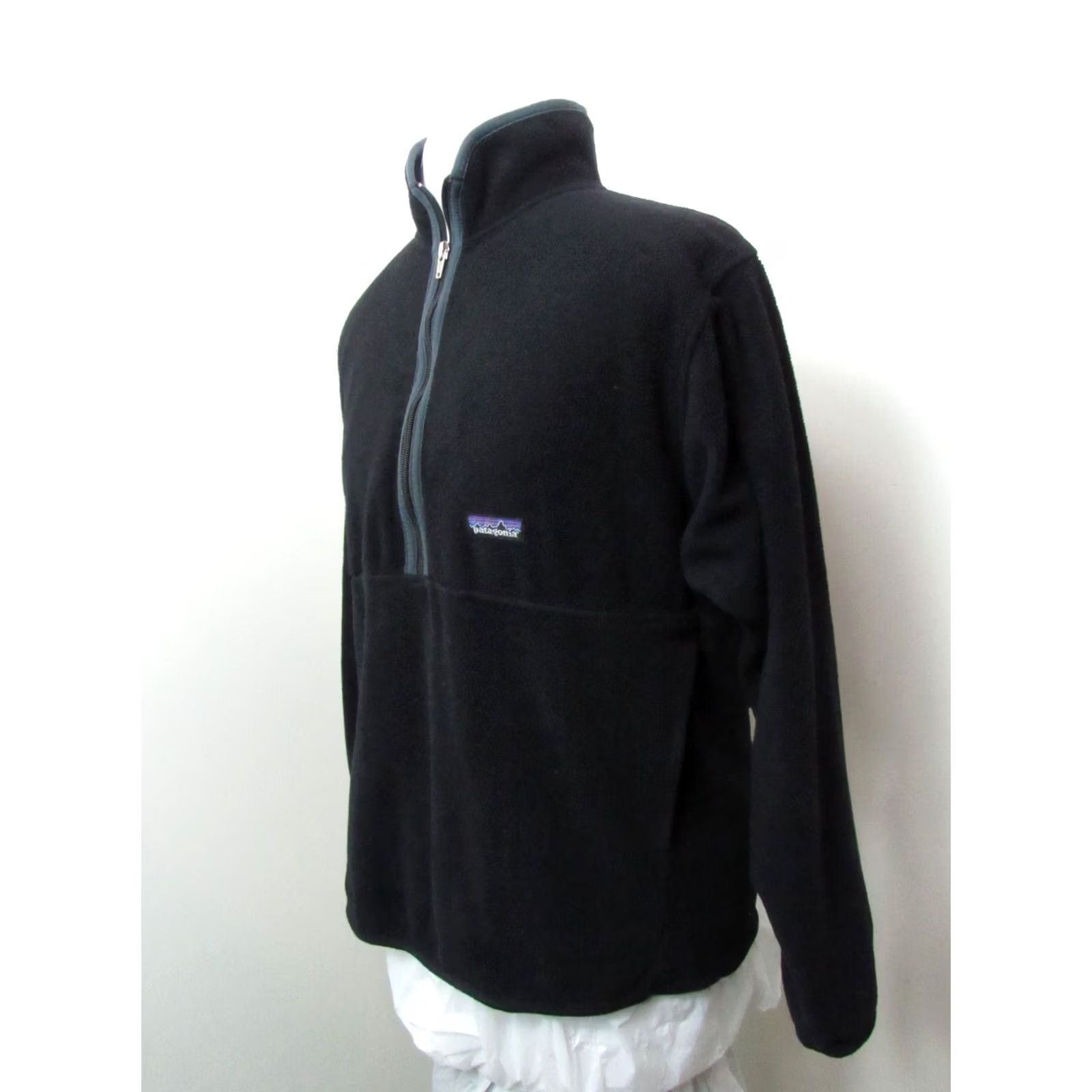 Patagonia VINTAGE Patagonia Synchilla 1/2 Zip Pullover Fleece Jacket Size Medium Black Size US M / EU 48-50 / 2 - 5 Thumbnail