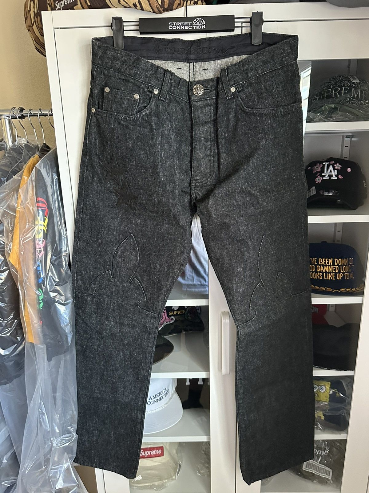 Chrome Hearts CHROME HEARTS STAR PATCH DENIM SIZE 34 JEANS IN HOUSE Size US 34 / EU 50 - 1 Thumbnail