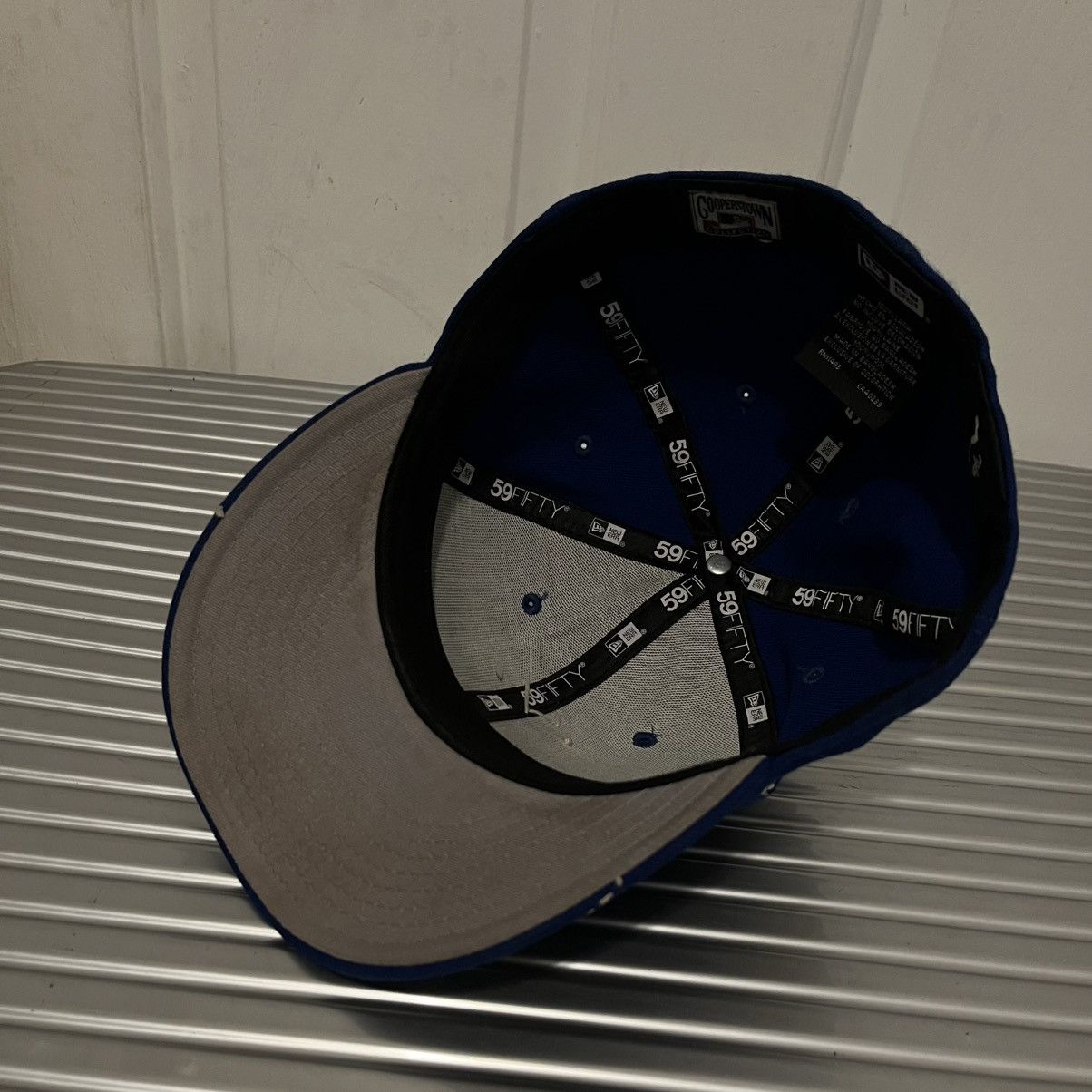 New Era LOSO NYC x YANKEES HAT CLUB EXCLUSIVE 7 3/8 MANHATTA NYC Size ONE SIZE - 9 Thumbnail