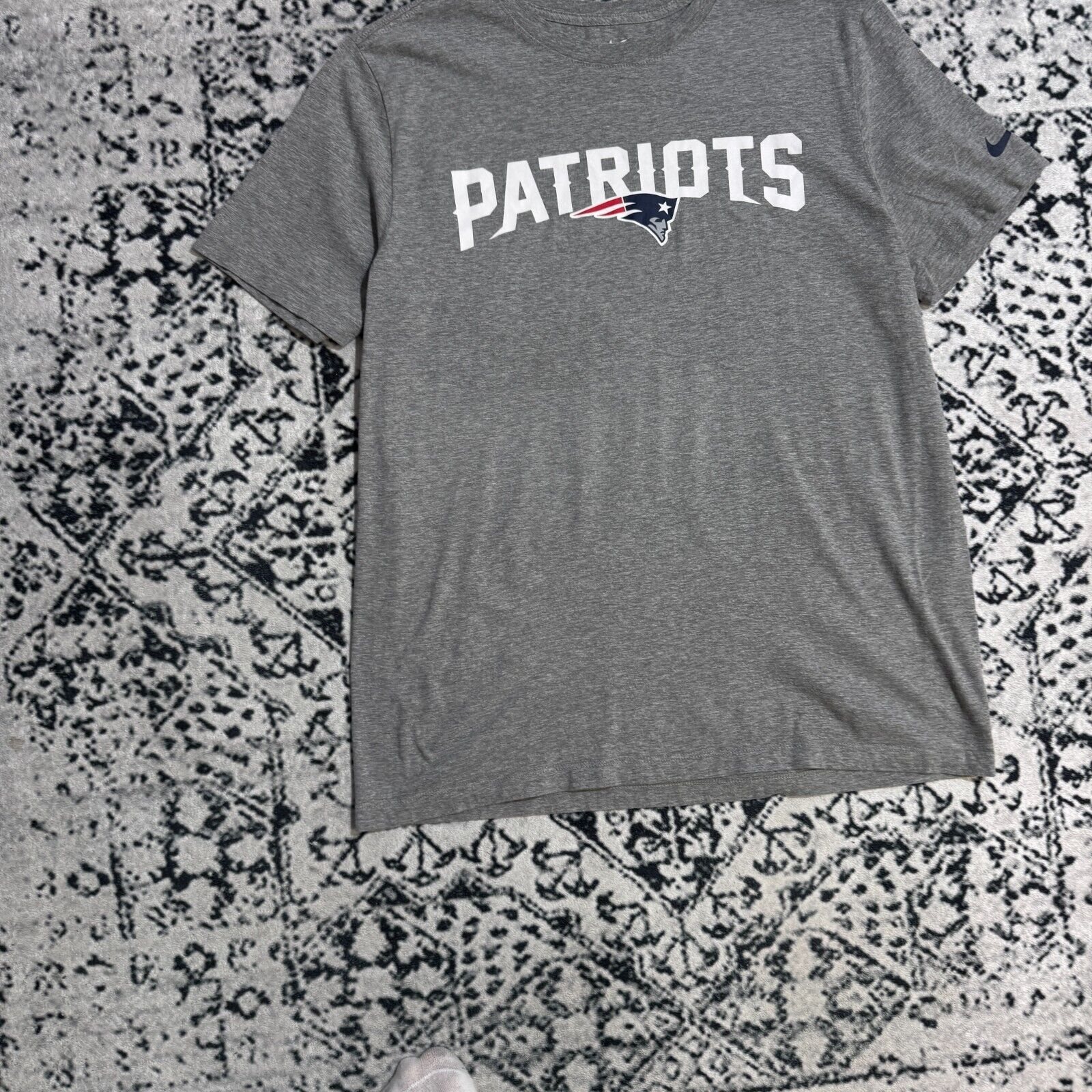 Nike × Vintage Vintage Nike Unisex Gray Cotton T-Shirt Size L Patriots NFL Size US L / EU 52-54 / 3 - 5 Thumbnail