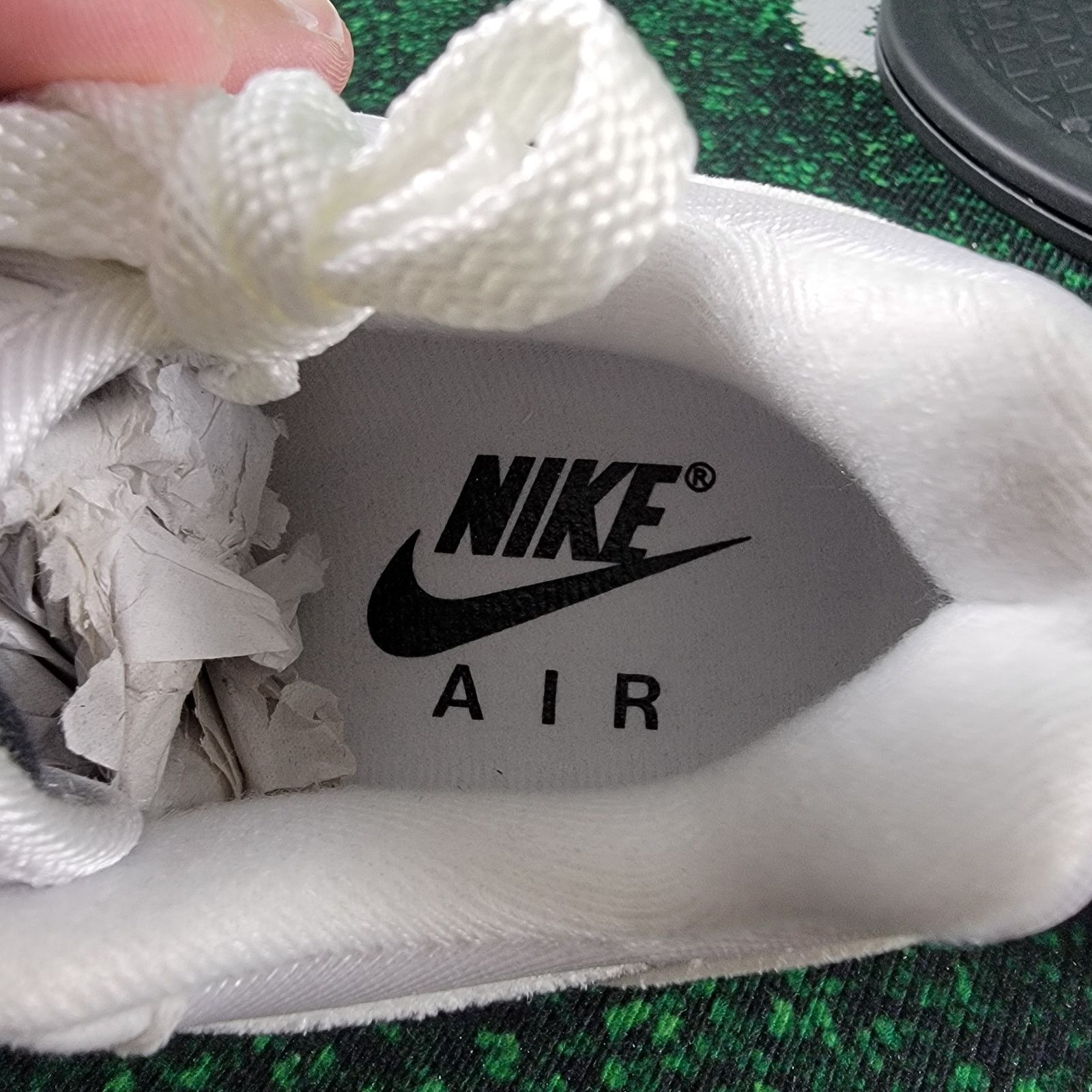 Nike WMNS NIKE AIR MAX 1 WHITE-BLACK-SUMMIT WHITE SZ 5 DZ2628-102 Size US 5 / IT 35 - 7 Thumbnail