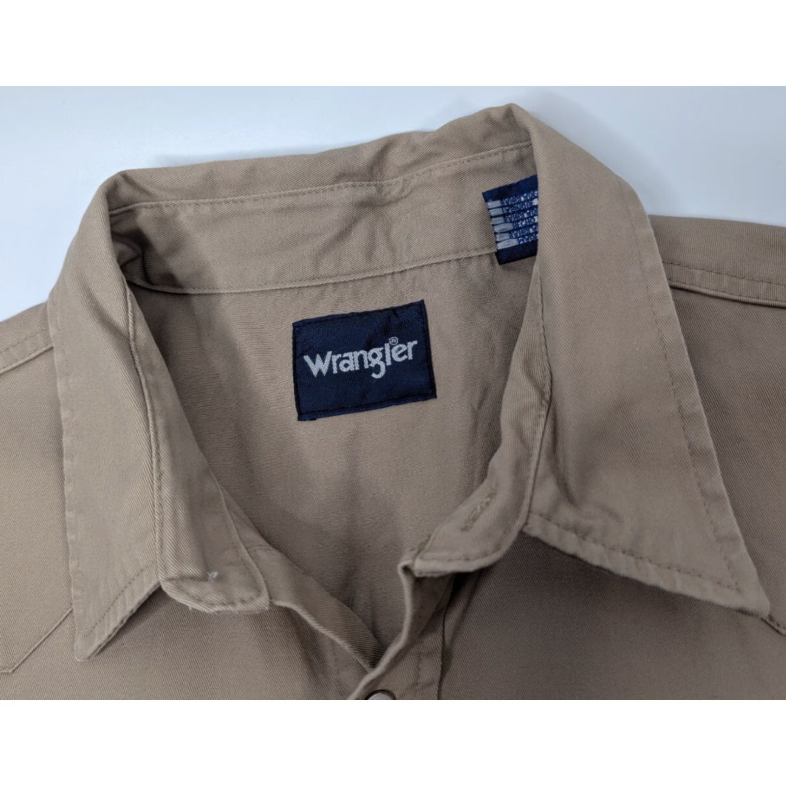 Wrangler VINTAGE Wrangler Mens Big 3X Khaki Cowboy Cut Western Firm Finish Work Shirt MS70319 Size US XXL / EU 58 / 5 - 7 Thumbnail