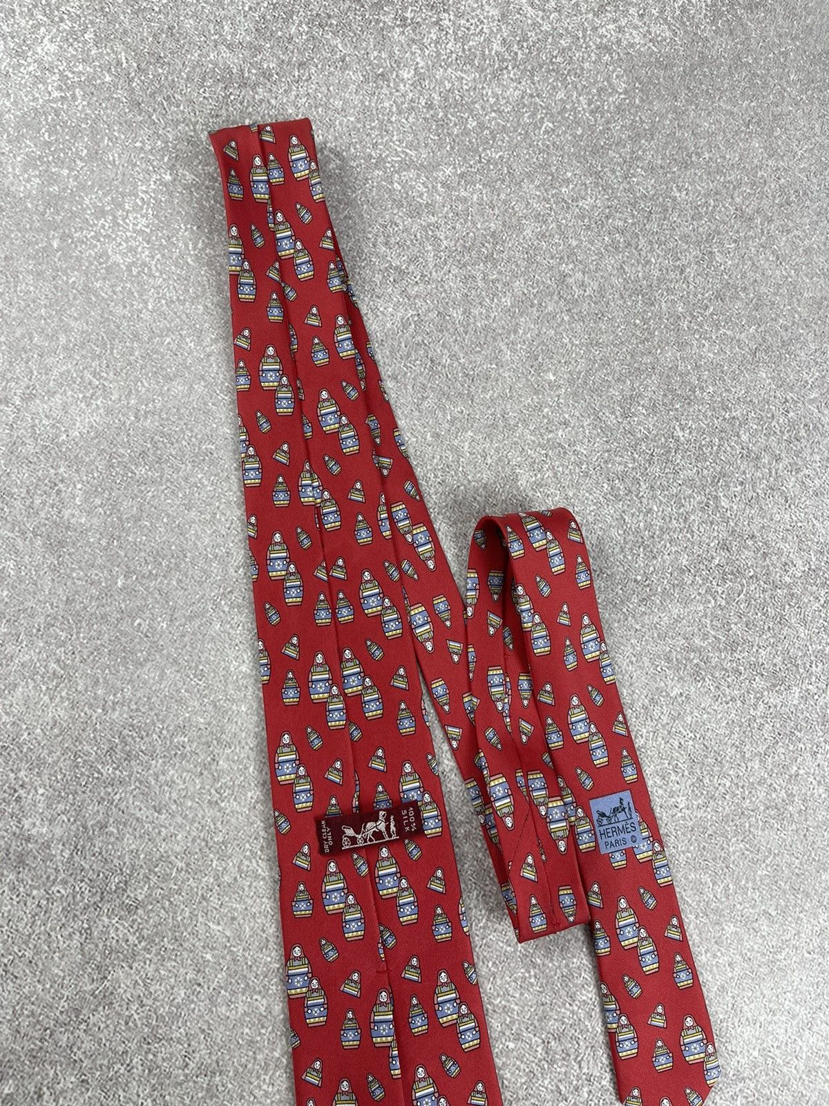 Hermes × Vintage Vintage Hermes Printed Red Silk Tie Size ONE SIZE - 8 Thumbnail