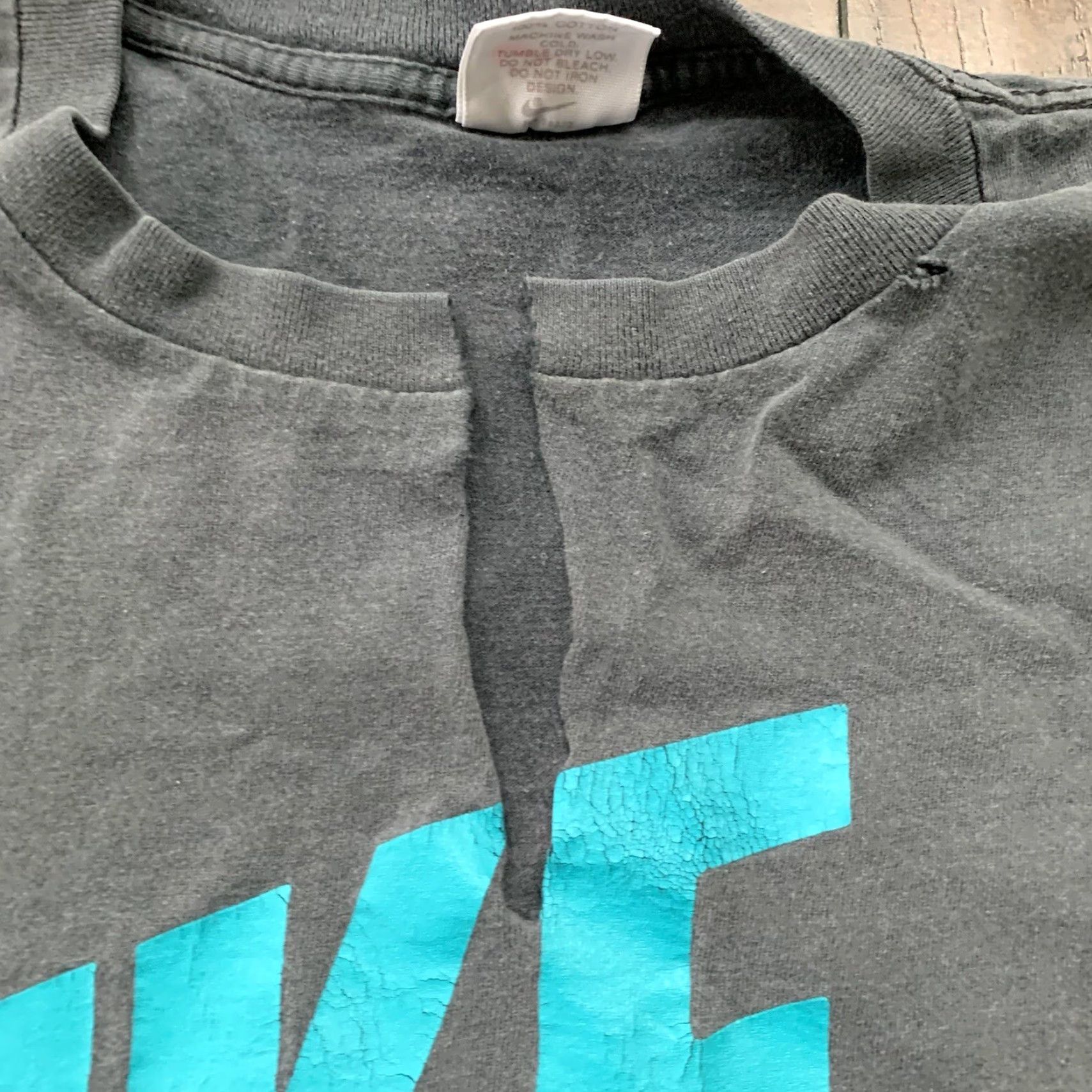 Nike VINTAGE Nike Air T Shirt 90s Gray Black Nike Air Vintage T Shirt Black Short Sleeve Crew Neck Mens L Pattern: Solid Size US L / EU 52-54 / 3 - 3 Thumbnail