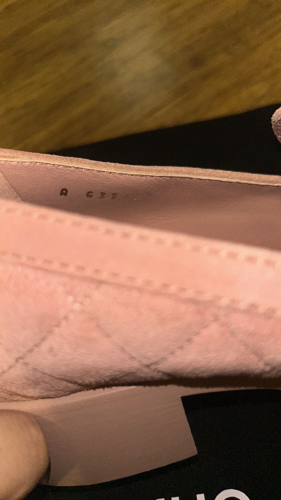 Chanel Chanel Quilted Suede CC Heart Loafers Pink size 38.5 Size US 8.5 / IT 38.5 - 9 Thumbnail