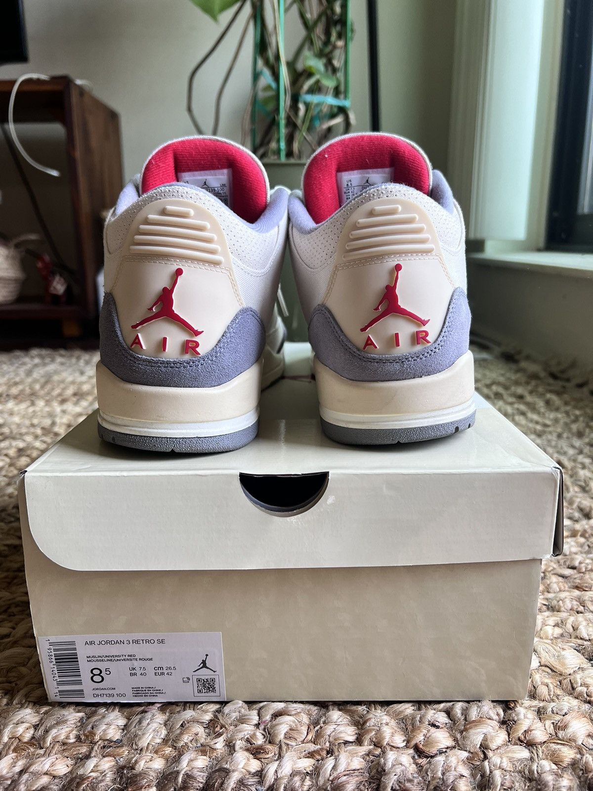 Jordan Brand × Nike Nike Air Jordan 3 Retro Muslin 2022 Size US 8.5 / EU 41-42 - 3 Thumbnail