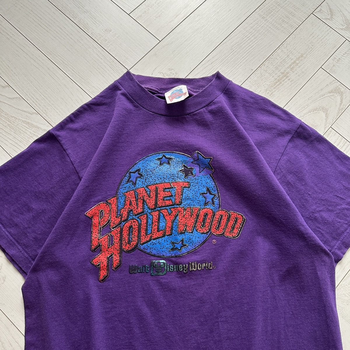Planet Hollywood Planet Hollywood vintage tee USA 90s rare purple Disney y2k Size US M / EU 48-50 / 2 - 6 Thumbnail