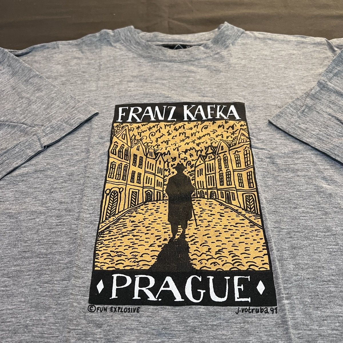 Vintage Vintage Franz Kafka Prague Art Tee Shirt Size US XL / EU 56 / 4 - 1 Thumbnail
