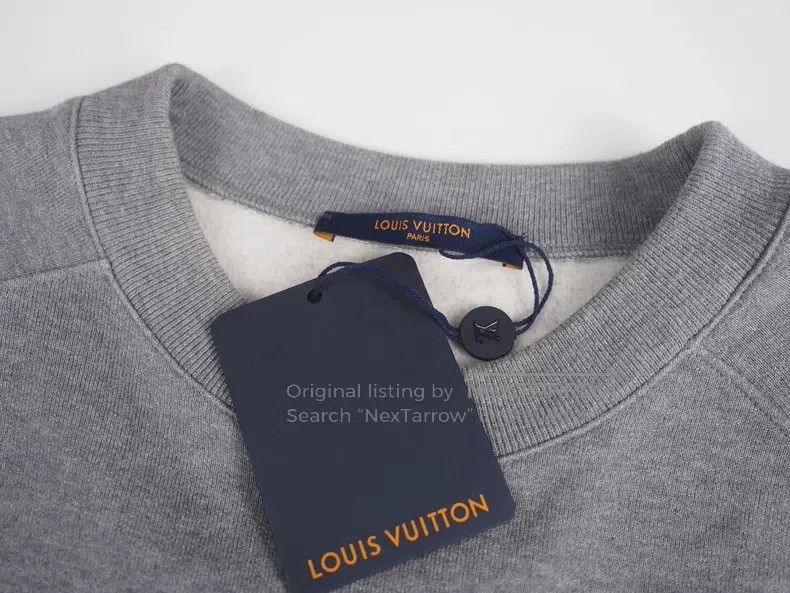 Louis Vuitton Louis Vuitton Gray Heart Logo Sweatshirt Size US XXL / EU 58 / 5 - 3 Thumbnail