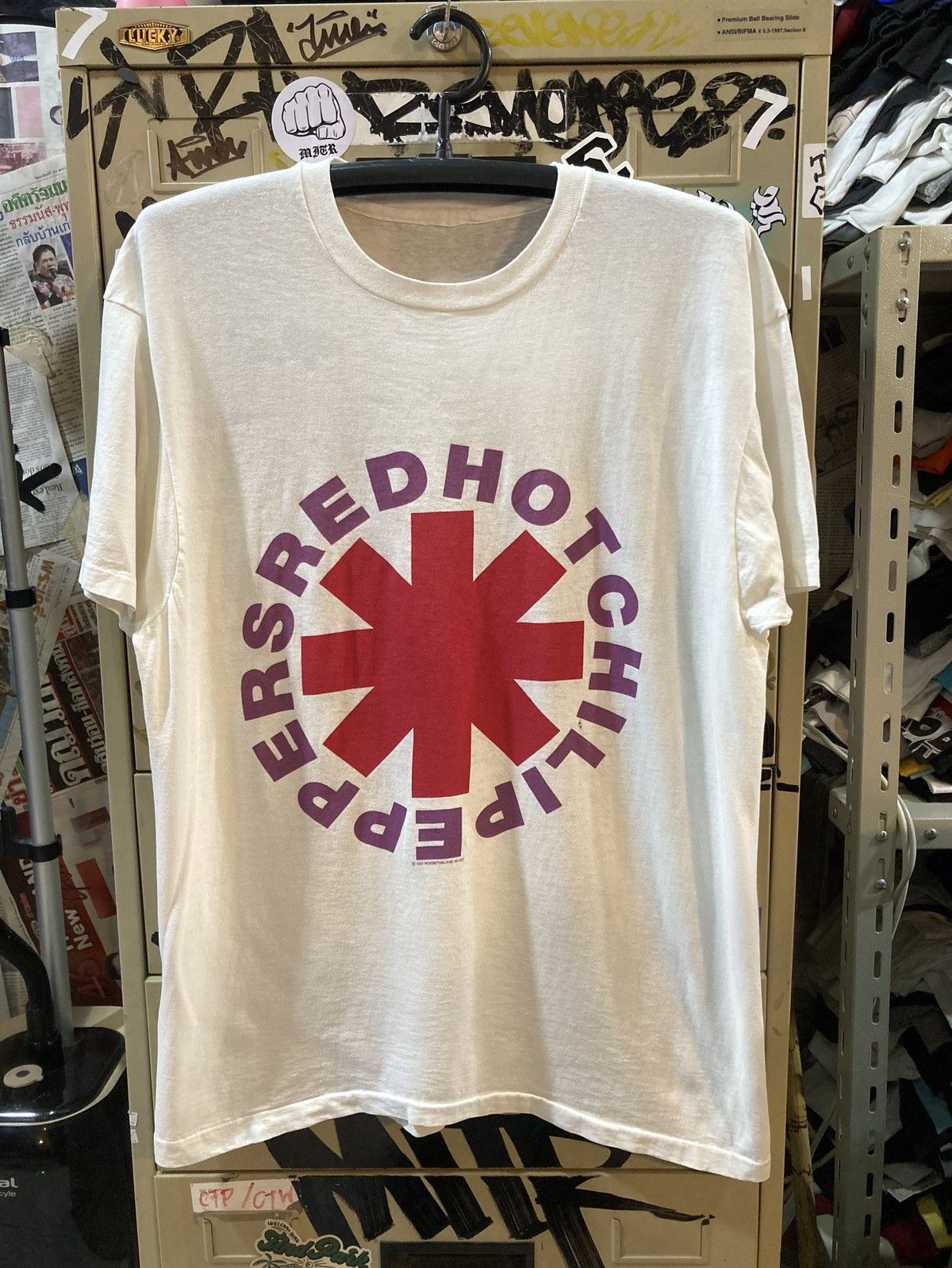 Band Tees Red Hot Chili Pepper vintage tee 1992’s Size US L / EU 52-54 / 3 - 1 Thumbnail