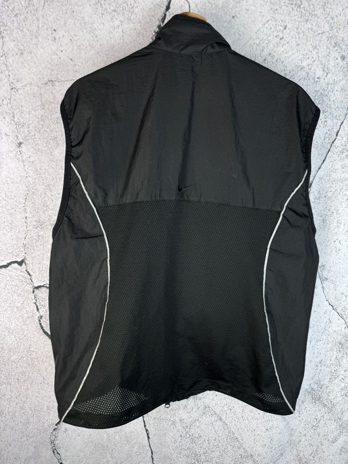 Vintage Nike vintage men’s sleeveless running vest size L black Size US L / EU 52-54 / 3 - 2 Thumbnail