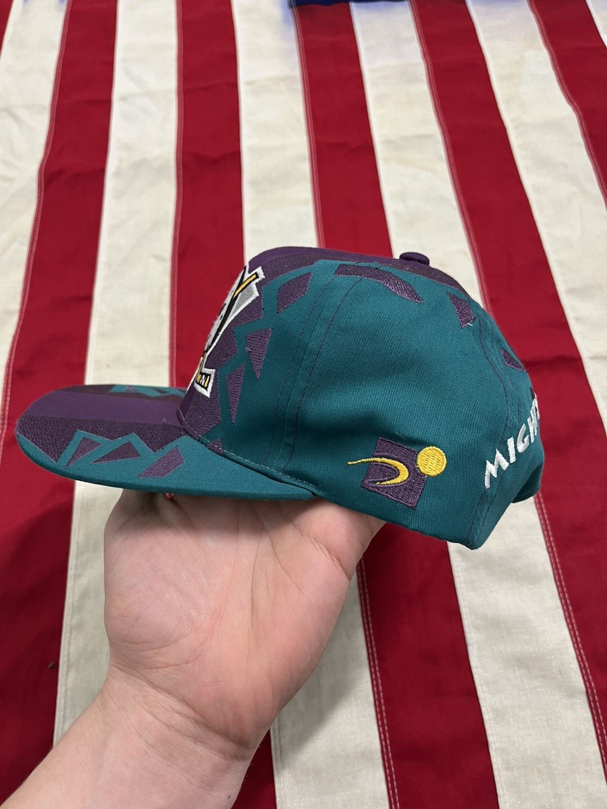 NHL Vintage Anaheim Mighty Ducks All Over Print Hat NHL 90s Cap Size ONE SIZE - 2 Thumbnail