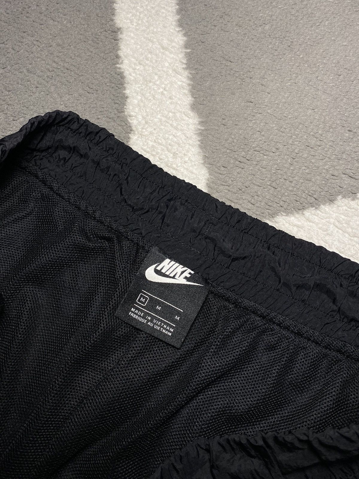 Nike × Vintage Nike swoosh Nylon Track Pants Sweatpants black womens M Size 26" / US 2 / IT 38 - 18 Thumbnail