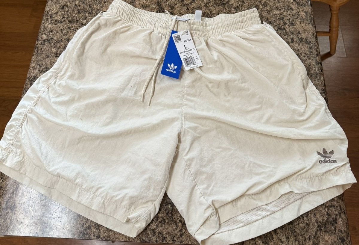 Adidas Adidas Women’s shorts Size 32" / US 10 / IT 46 - 2 Thumbnail