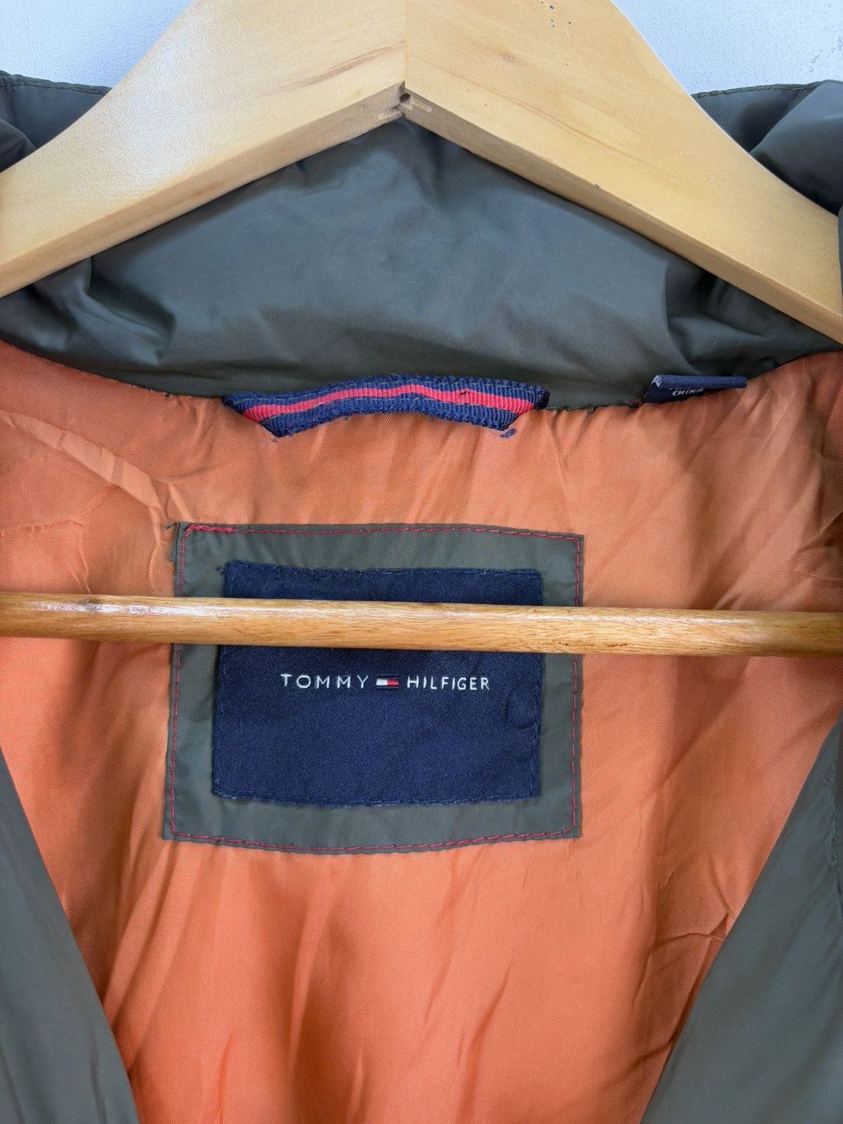 Tommy Hilfiger Tommy Hilfiger Puffer Down Jacket size L Size US L / EU 52-54 / 3 - 6 Thumbnail