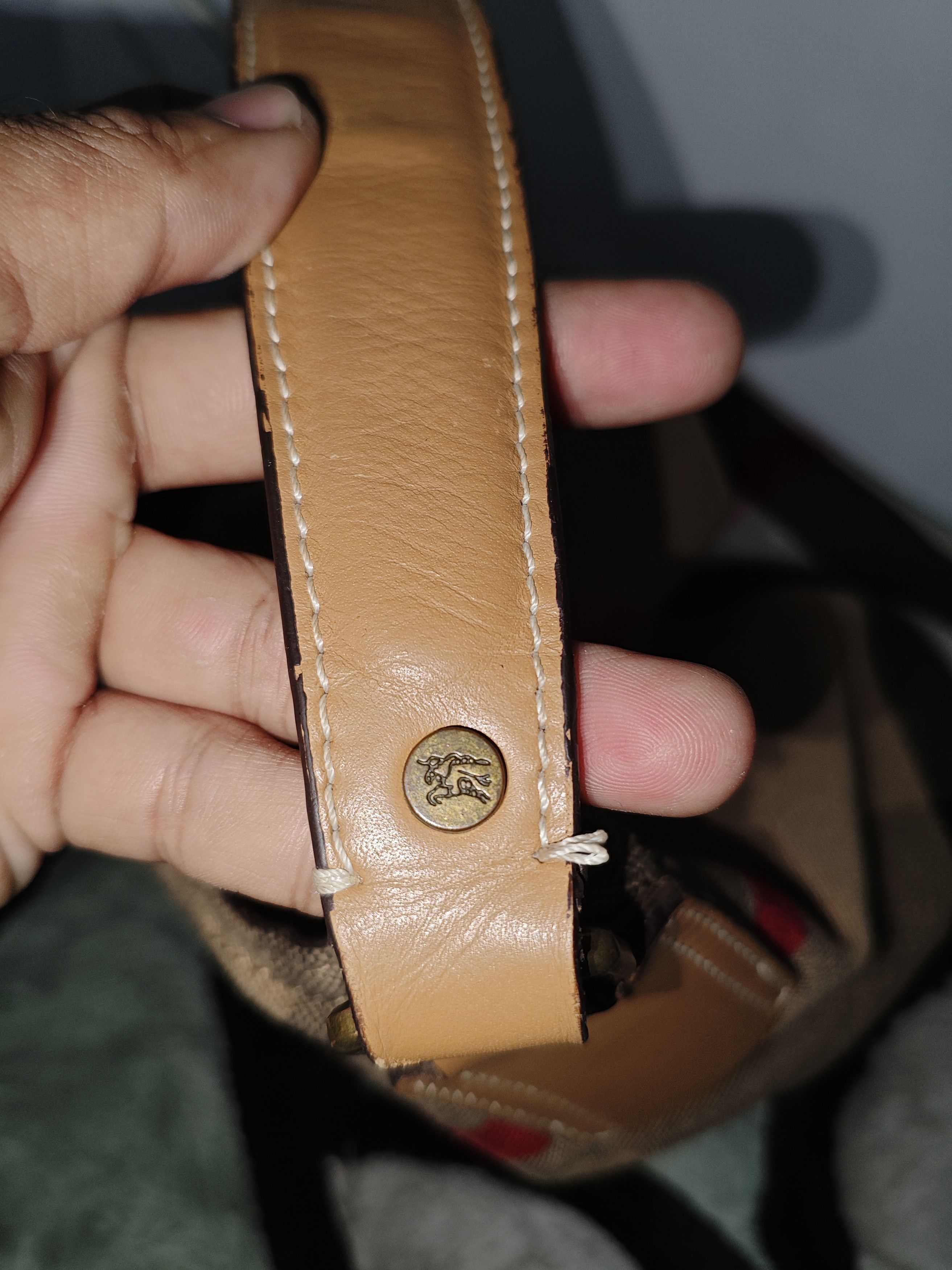 Burberry BURBERRY - ASHBY Size ONE SIZE - 6 Thumbnail