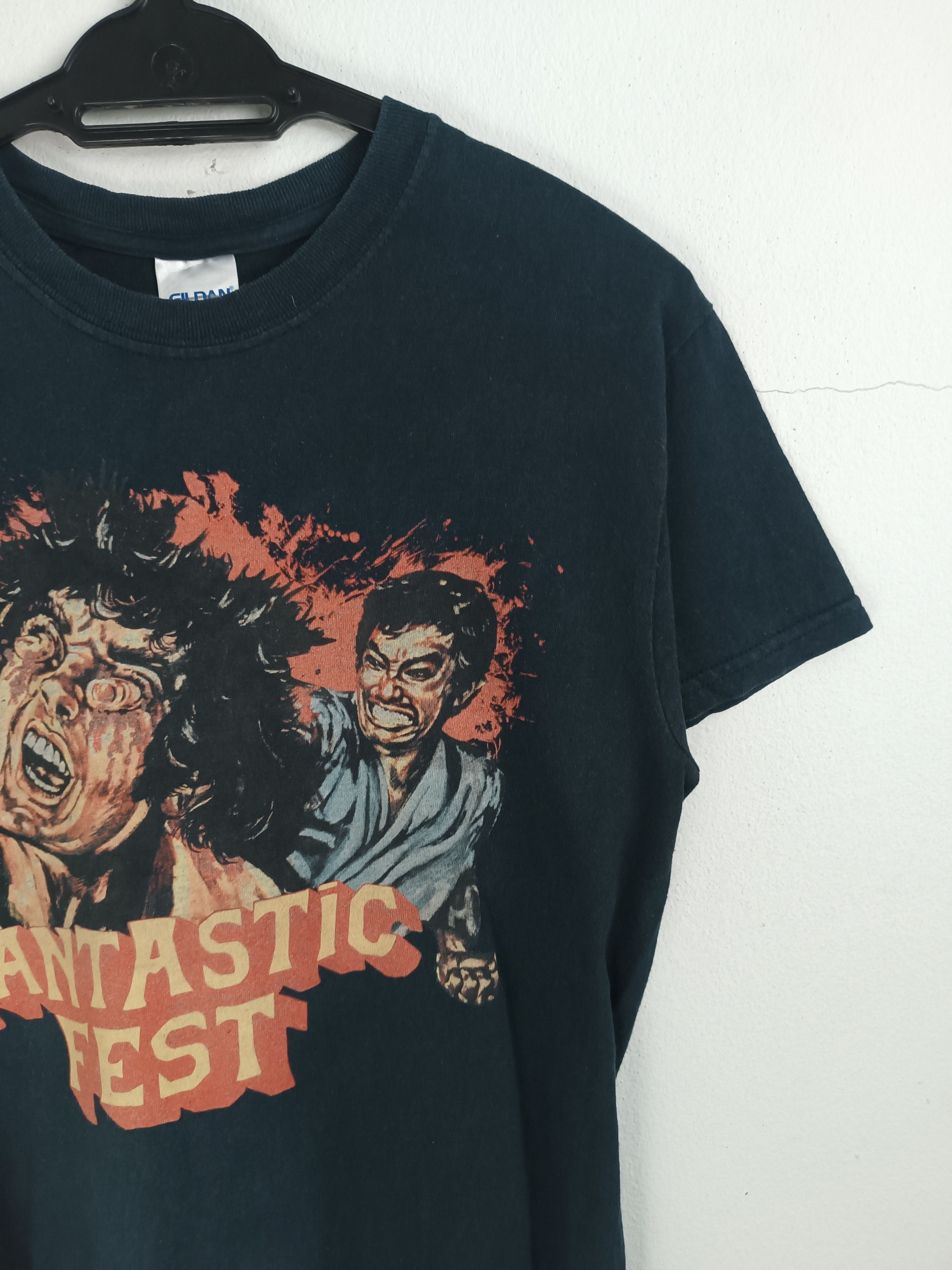 Vintage VINTAGE 2015 FANTASTIC FEST FILM MOVIE FEST TEE VERY RARE Size US S / EU 44-46 / 1 - 6 Thumbnail