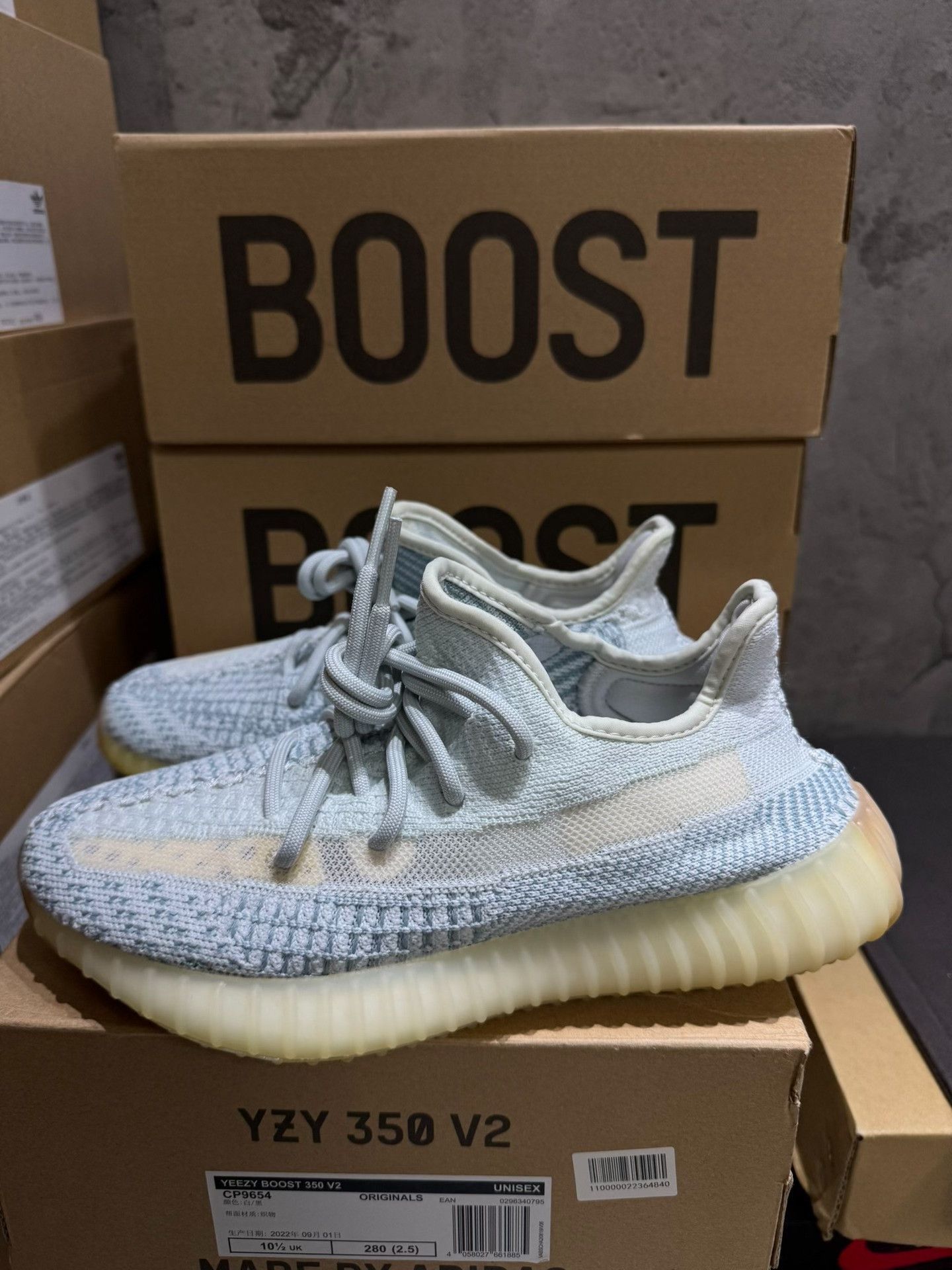 Adidas Adidas YEEZY350 White Lowtop Sneakers 38 Men Size US 6 / EU 39 - 1 Thumbnail
