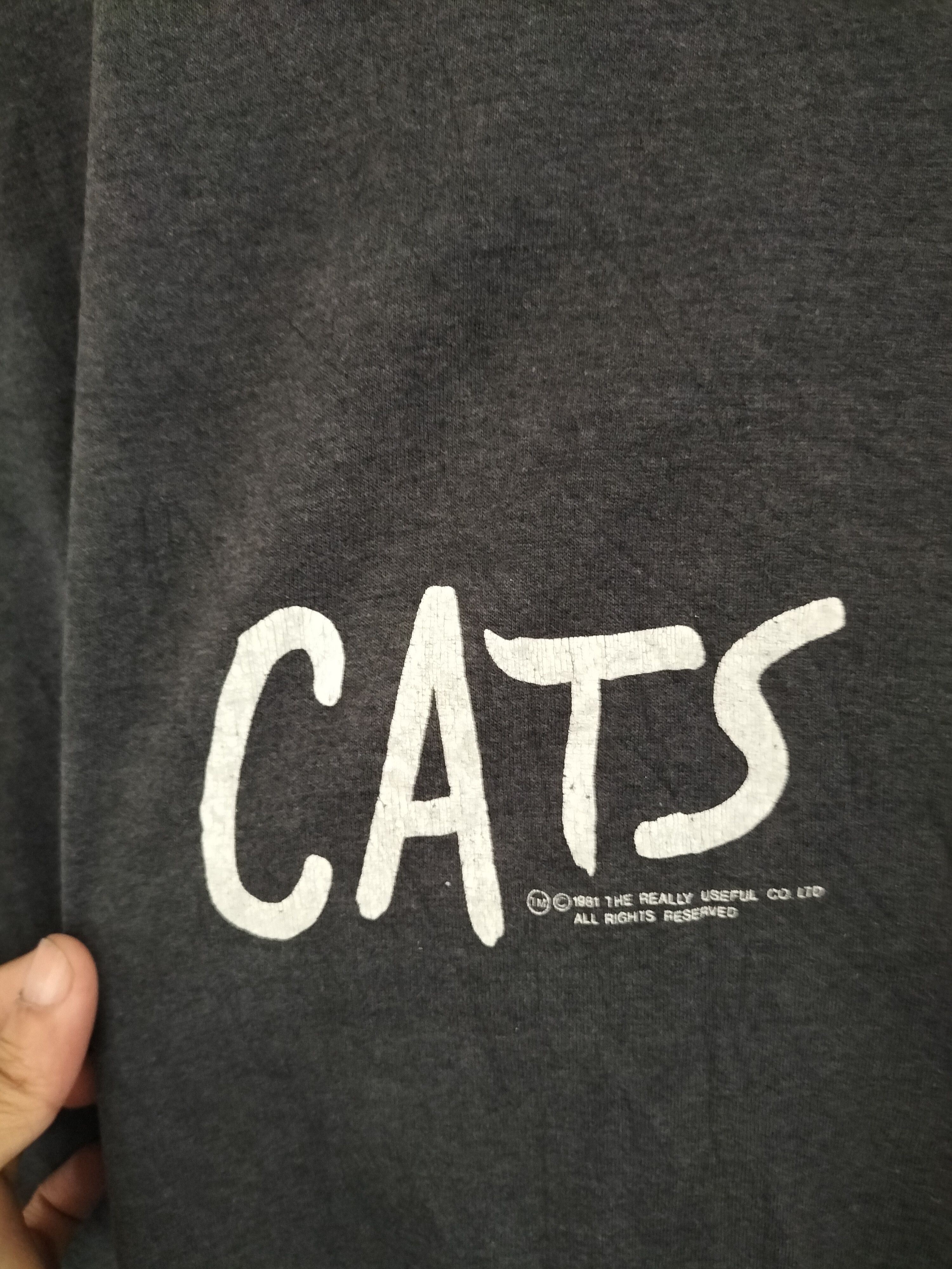 Vintage Vintage 80s Cats Movie Tee Size US M / EU 48-50 / 2 - 5 Thumbnail