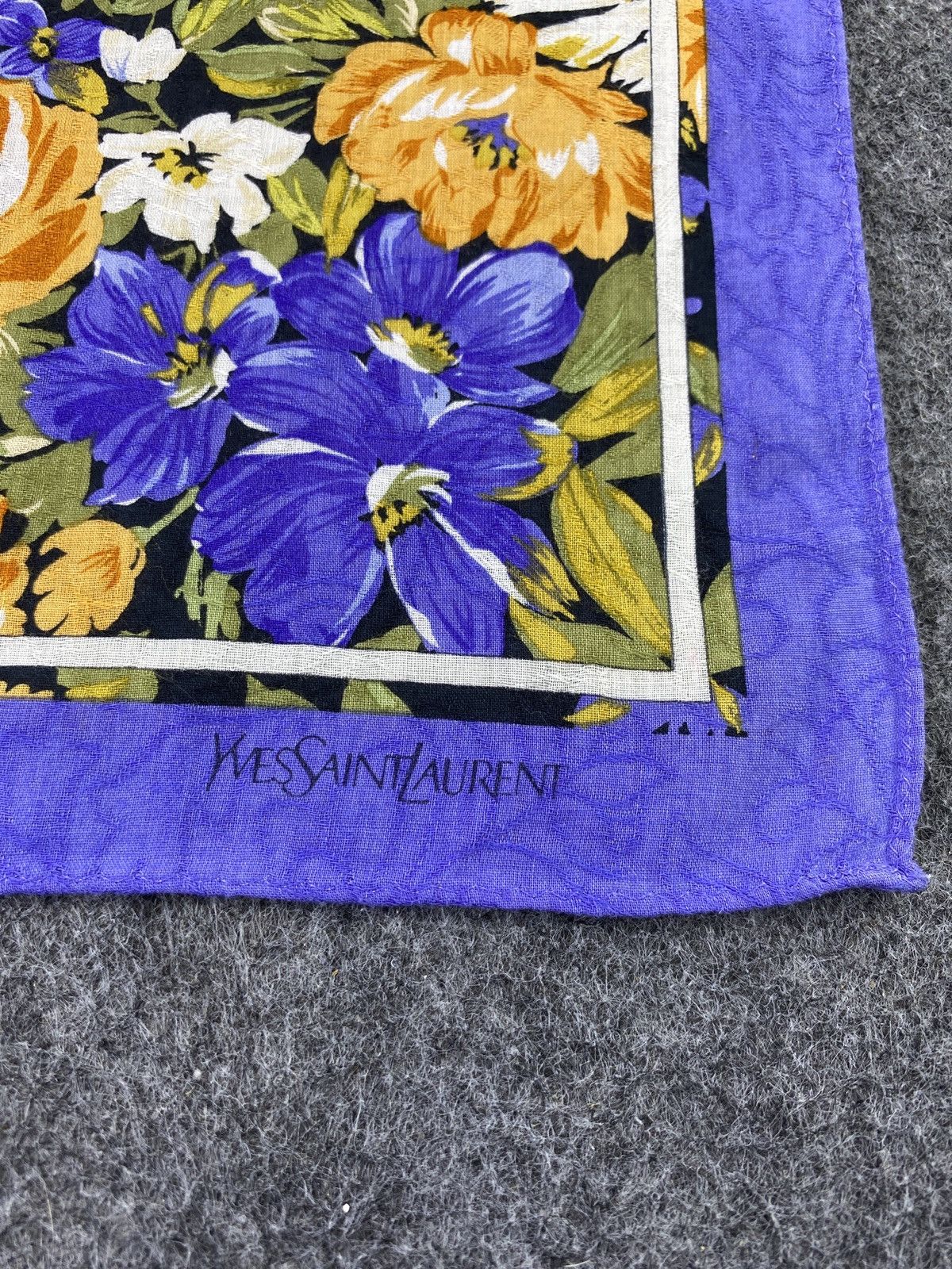 Vintage × Yves Saint Laurent Yves Saint Laurent Handkerchief / Bandana / Neckerchief-B292 Size ONE SIZE - 5 Thumbnail