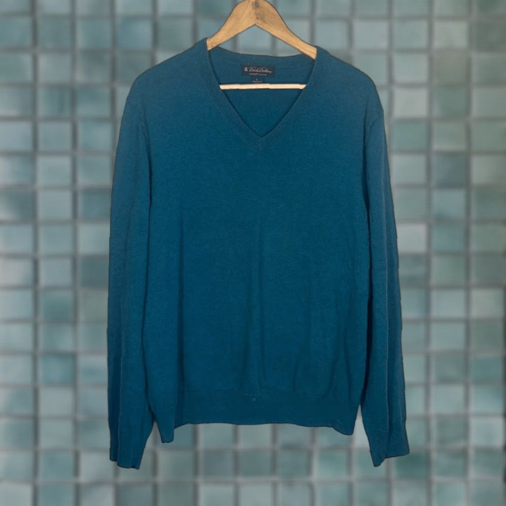 Brooks Brothers **Brooks Brothers Black V Neck Pullover Size L Sweater** User: **Brooks Brothers Black V-Neck Size L Sweater** Size US L / EU 52-54 / 3 - 1 Thumbnail