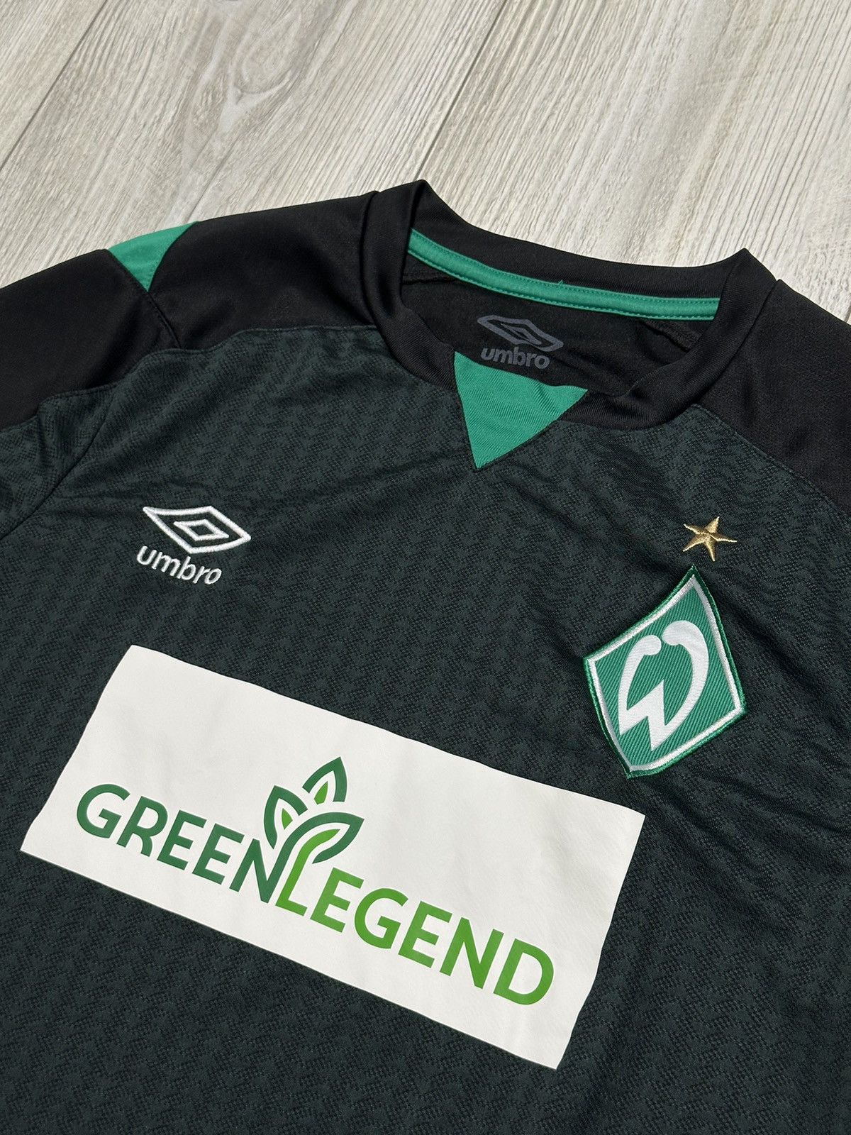 Umbro Umbro FC Werder Bremen Soccer Jersey Football Shirt 2021/22 Size US M / EU 48-50 / 2 - 2 Thumbnail