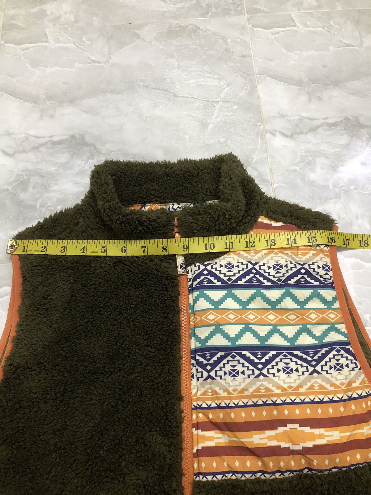 Japanese Brand Titicaca Olive Sherpa Fleece Vest Tribal Panel Size US M / EU 48-50 / 2 - 15 Thumbnail