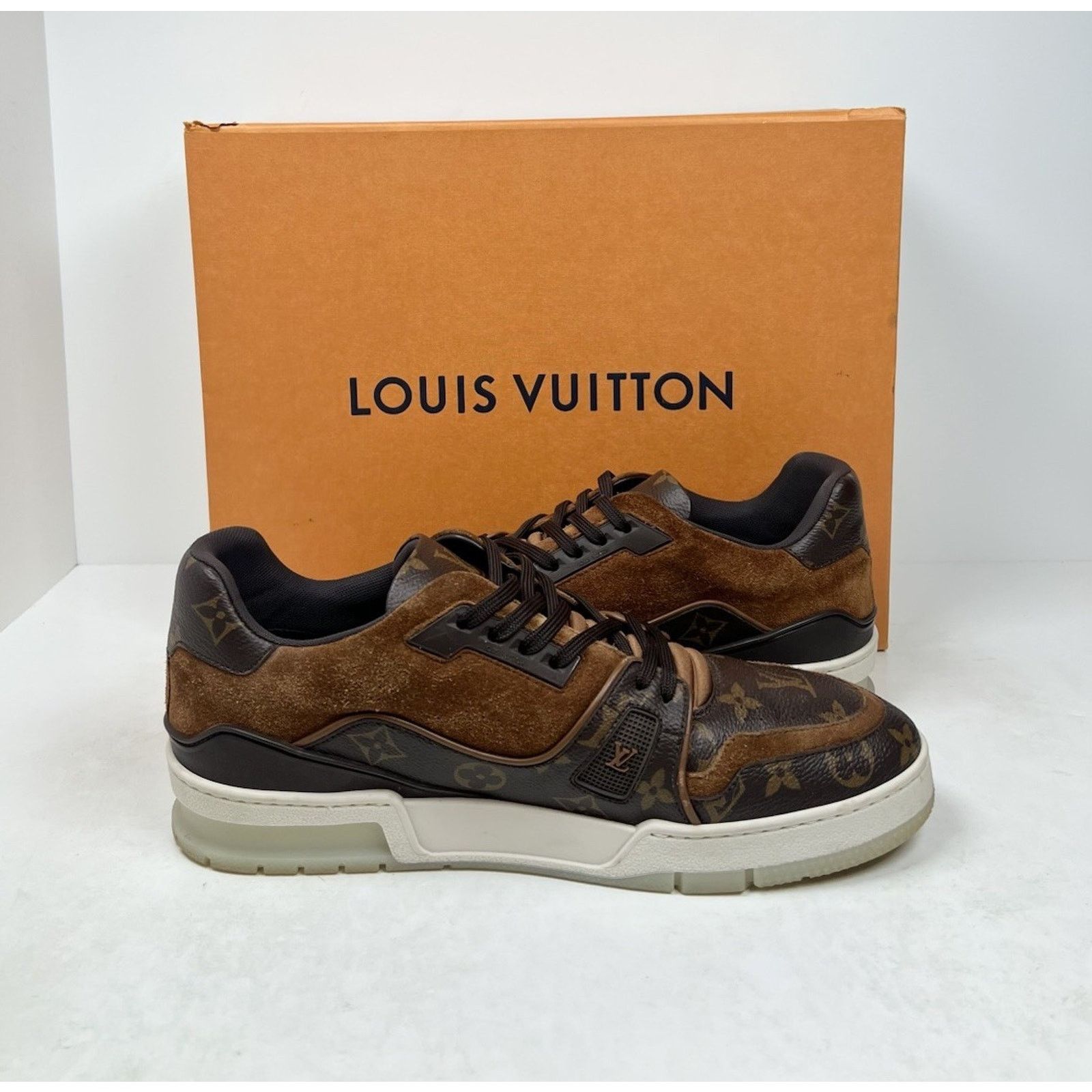 Louis Vuitton Size 8.5LV/9.5US - Louis Vuitton Brown Suede Size US 9.5 / EU 42-43 - 5 Thumbnail