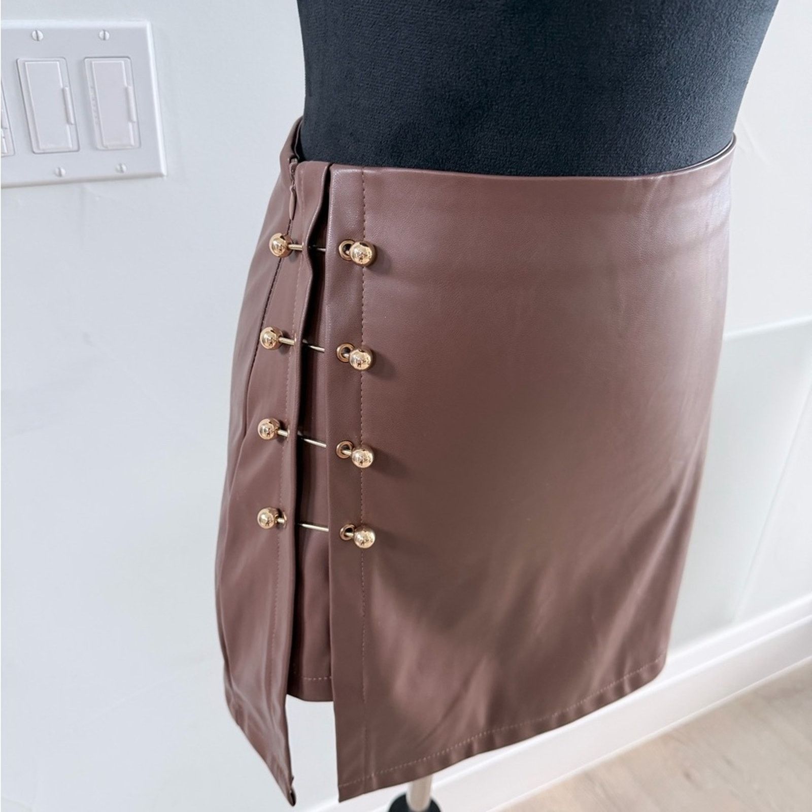Other New Y2K Brown Faux Leather Mini Skirt size S Size 27" / US 4 / IT 40 - 15 Thumbnail
