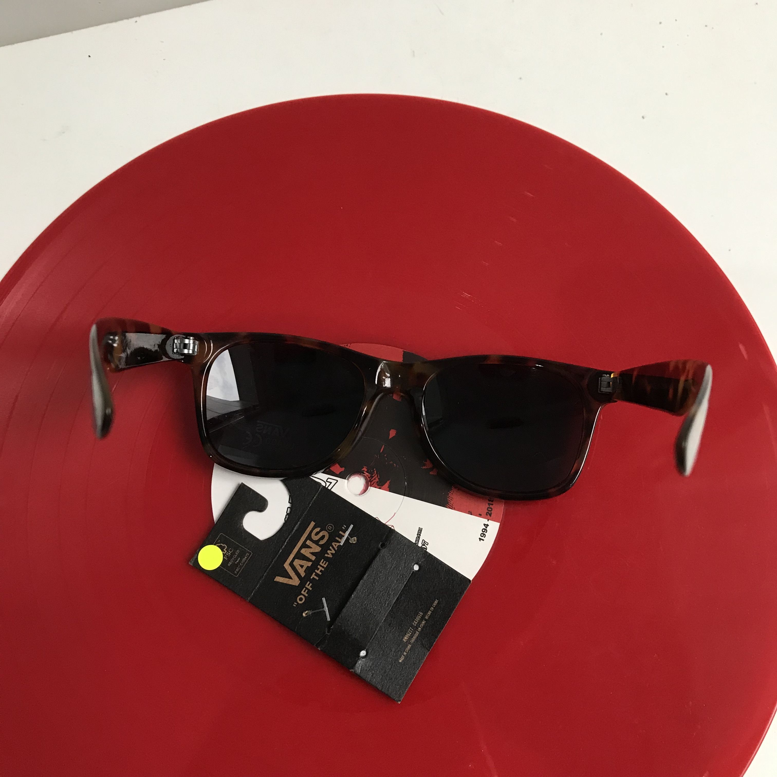 Vans Vans Wayfarer Turtoise Eyewear Sunglasses Brand New With Size ONE SIZE - 6 Thumbnail