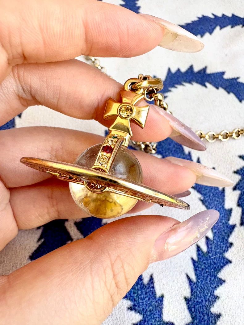 Vivienne Westwood Vivienne Westwood Large Gold Orb Earth Planet Necklace Size ONE SIZE - 2 Thumbnail