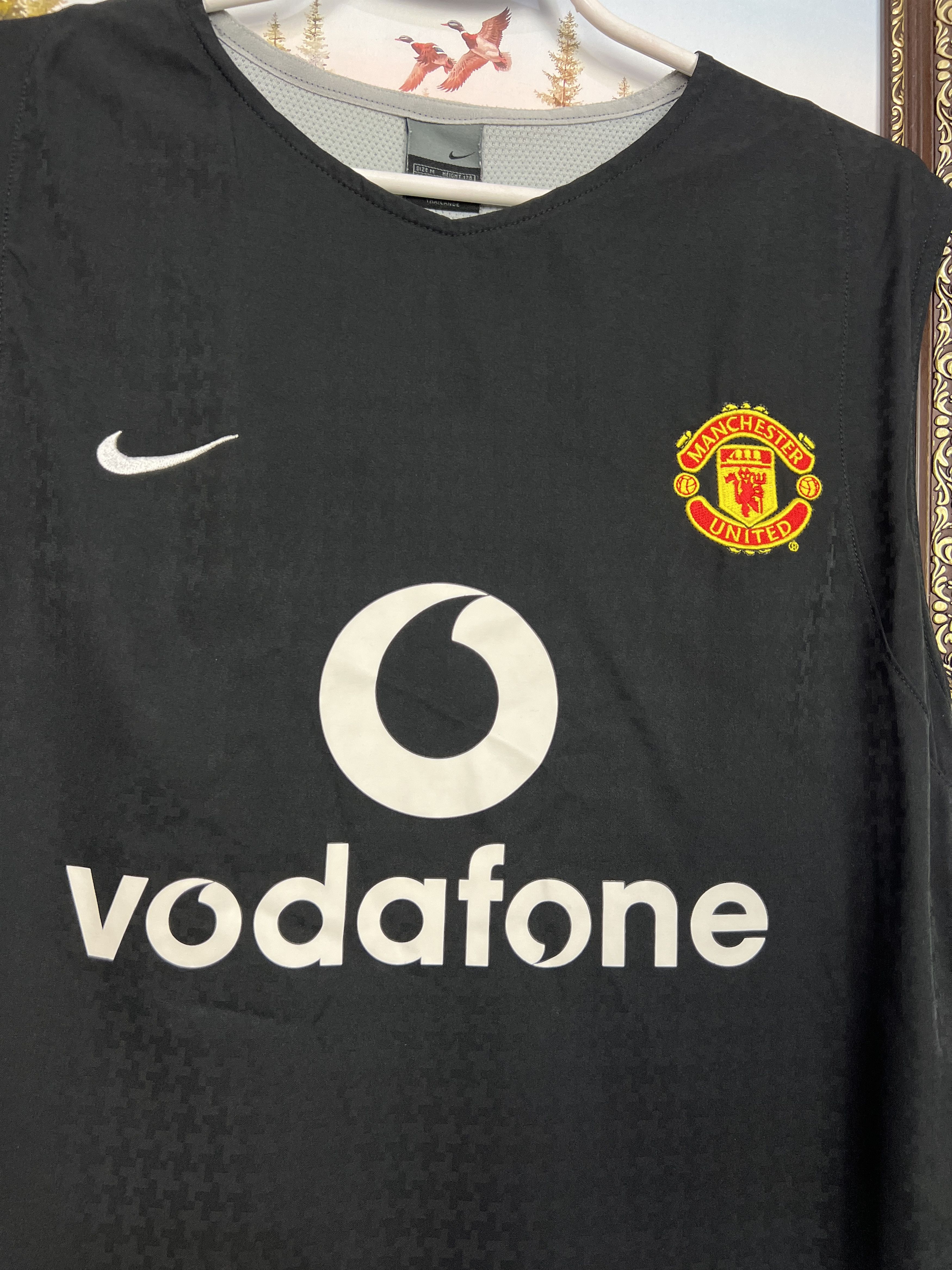 Nike Vintage Nike Manchester United Vodafone Train Vest Size US M / EU 48-50 / 2 - 3 Thumbnail