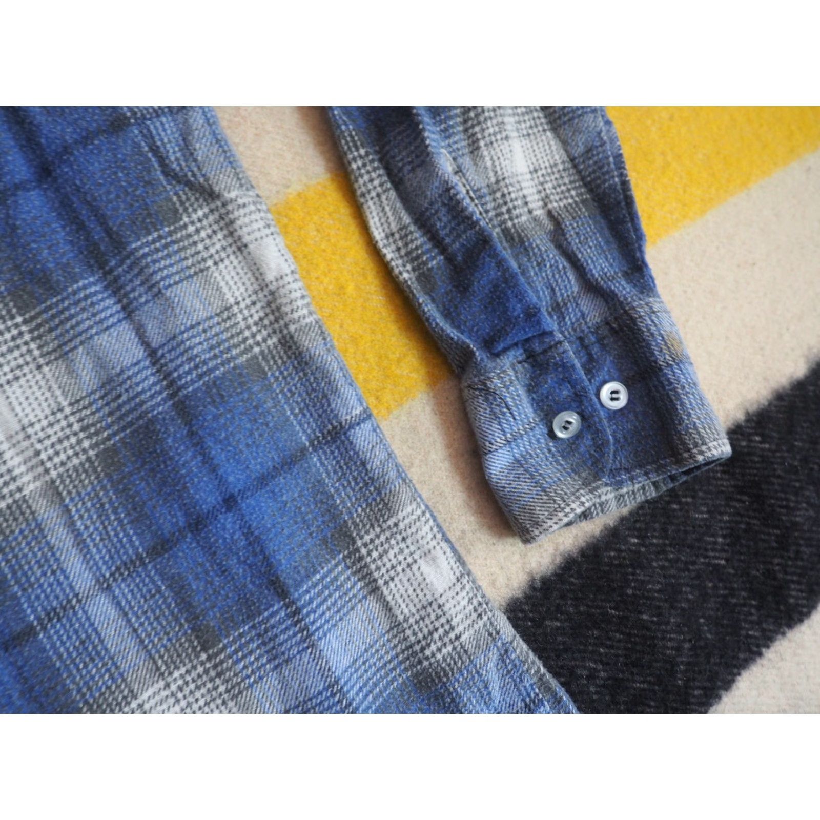 Vintage VINTAGE Woodland Plaid Button-Up Shirt Mens L Blue 90s 80s Cotton Flannel Pocket Size US L / EU 52-54 / 3 - 5 Thumbnail